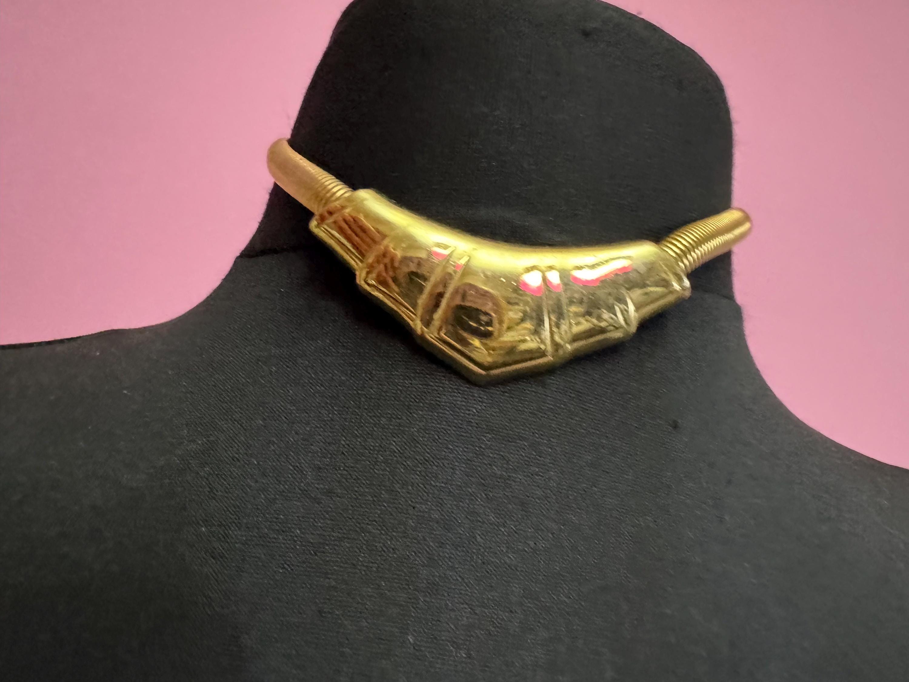 Signed NAPIER omega Choker: Vintage Gold Tone chain necklace petite fit