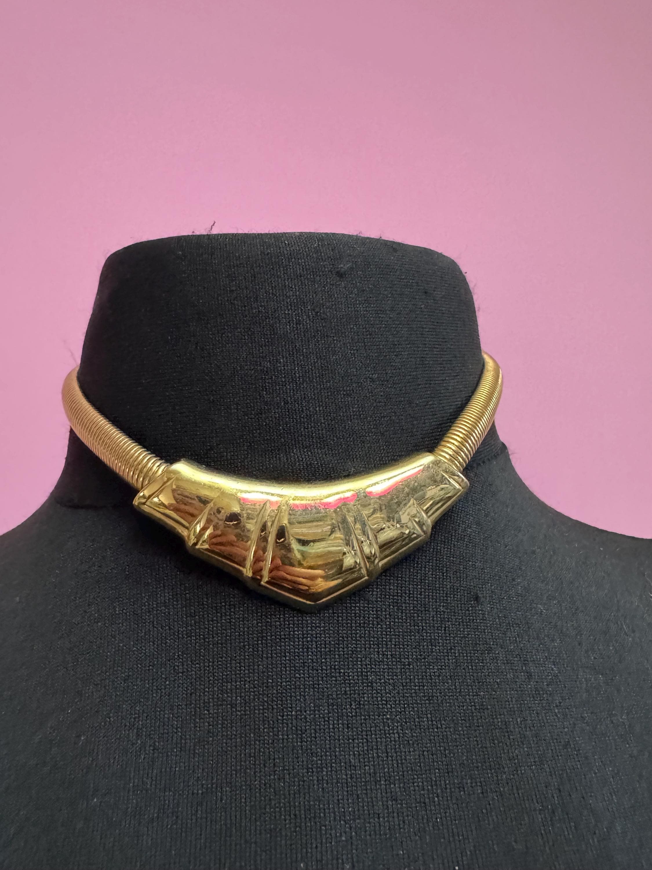 Signed NAPIER omega Choker: Vintage Gold Tone chain necklace petite fit