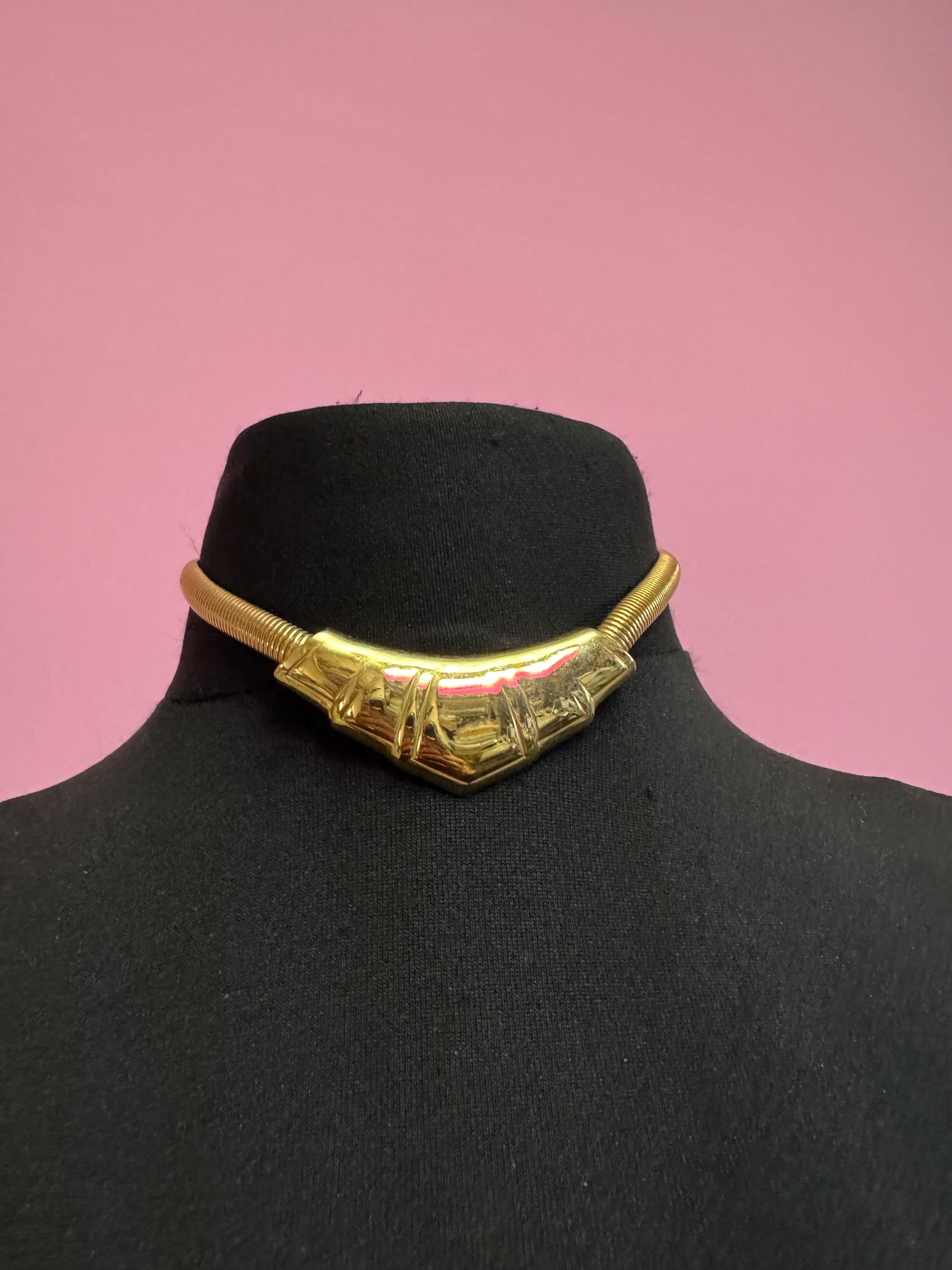 Signed NAPIER omega Choker: Vintage Gold Tone chain necklace petite fit