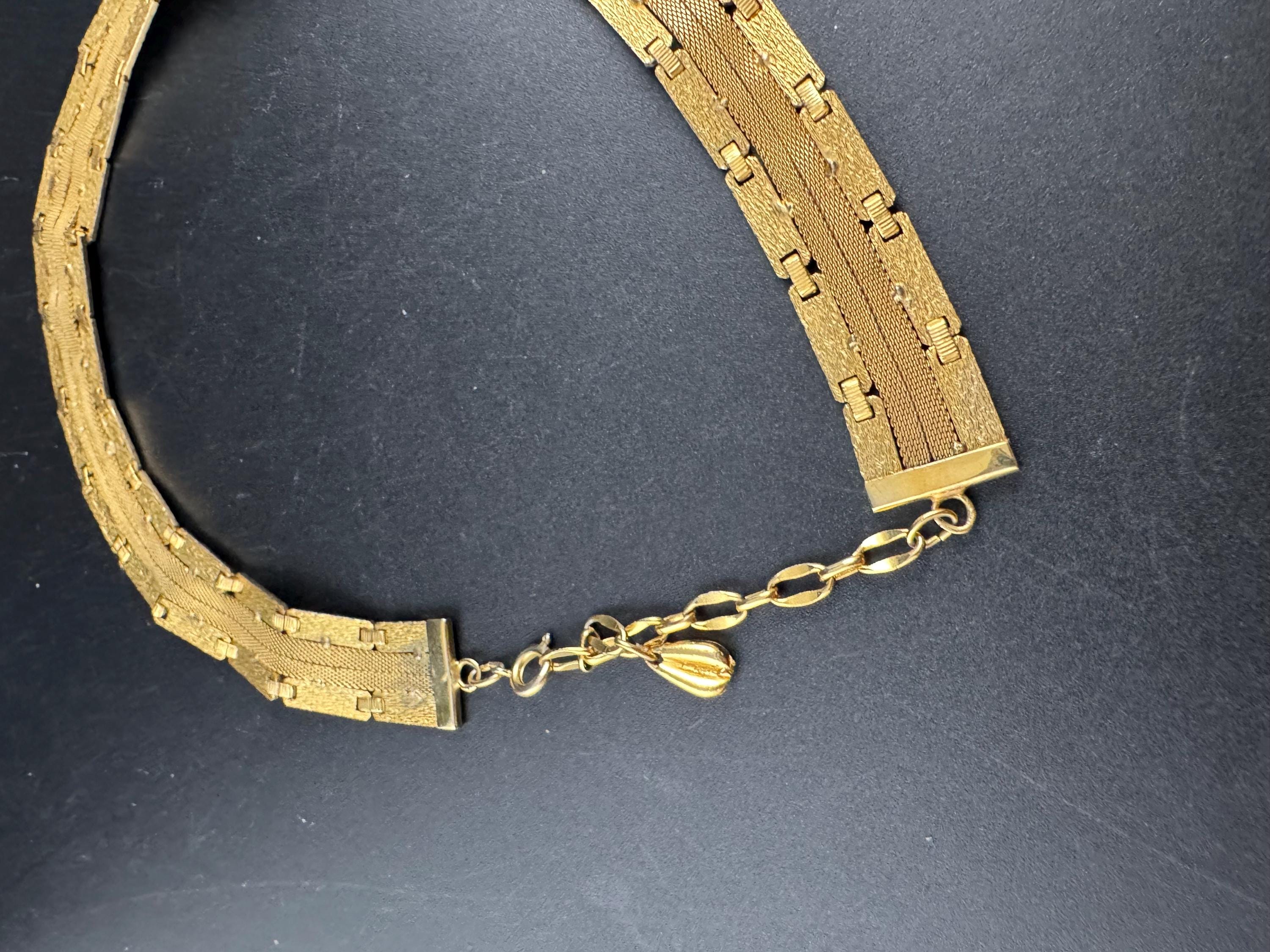 Wide triple mesh woven gold plated choker necklace, Vintage 1960s