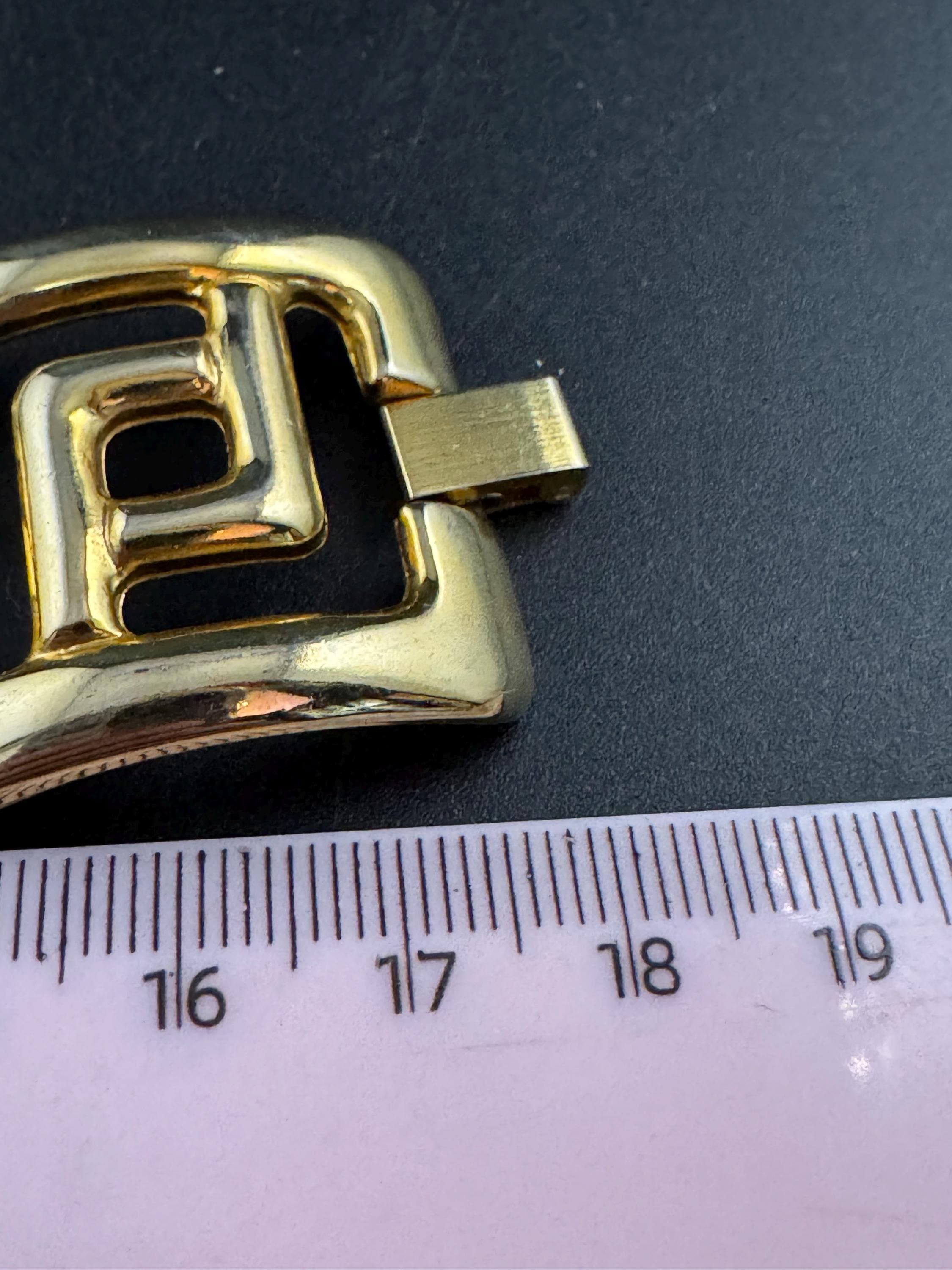 Retro 80s chunky panel link bracelet,  gold tone watch strap