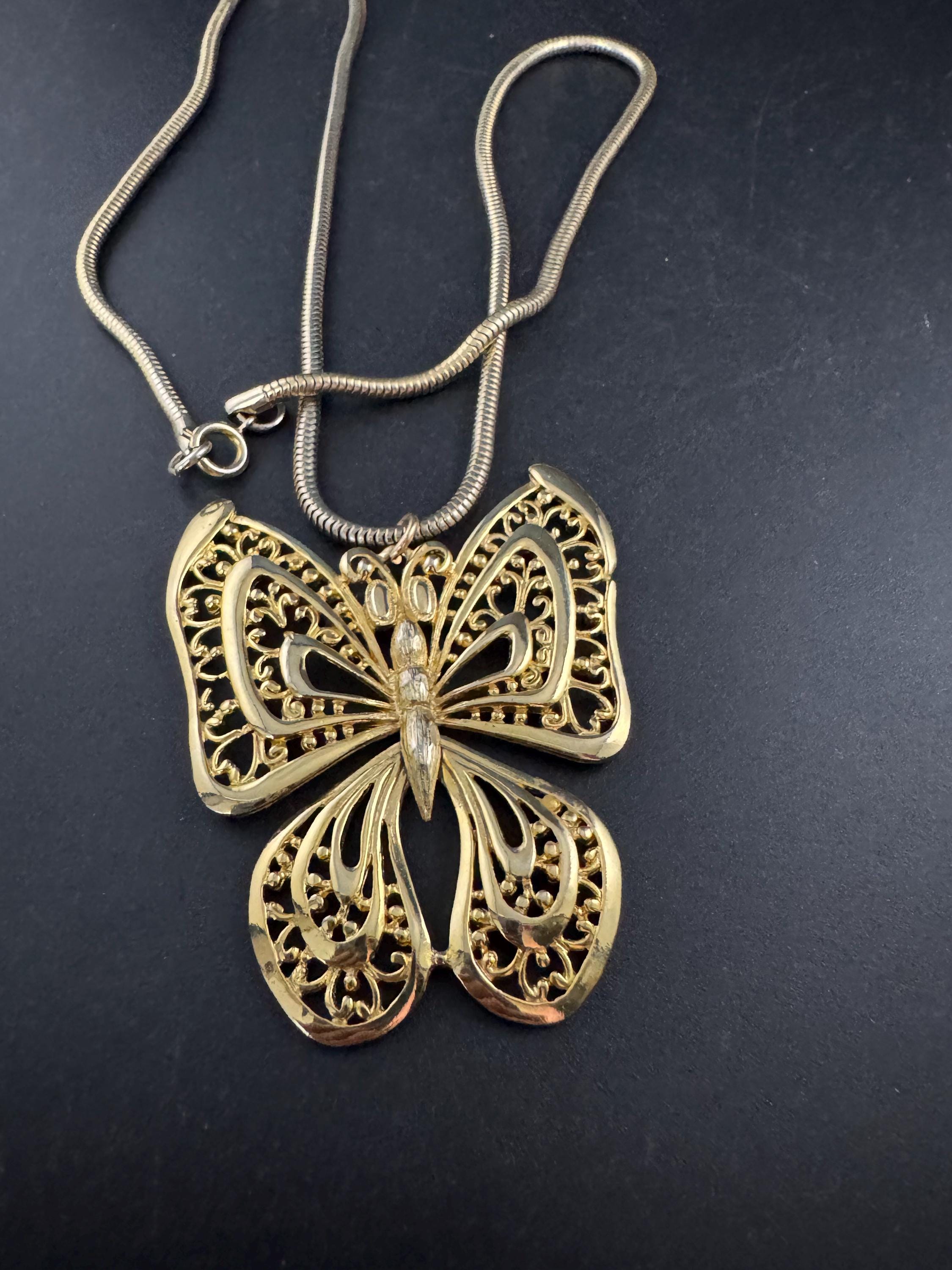 Vintage L RAZZA Butterfly pendant Necklace , 1969s signed gold tone