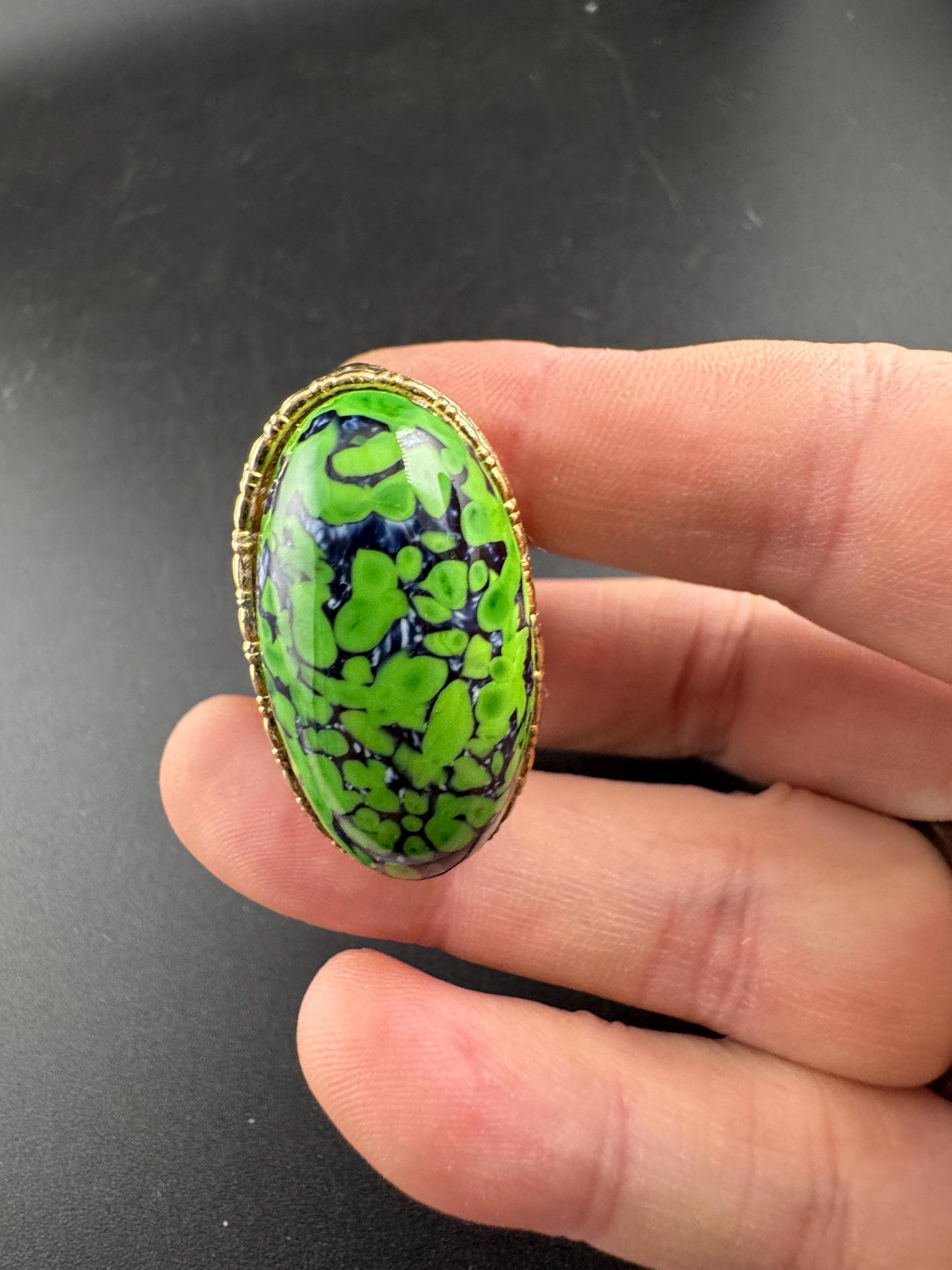 Victoriana style green pendant dropper brooch, cabochon set ornate gold tone