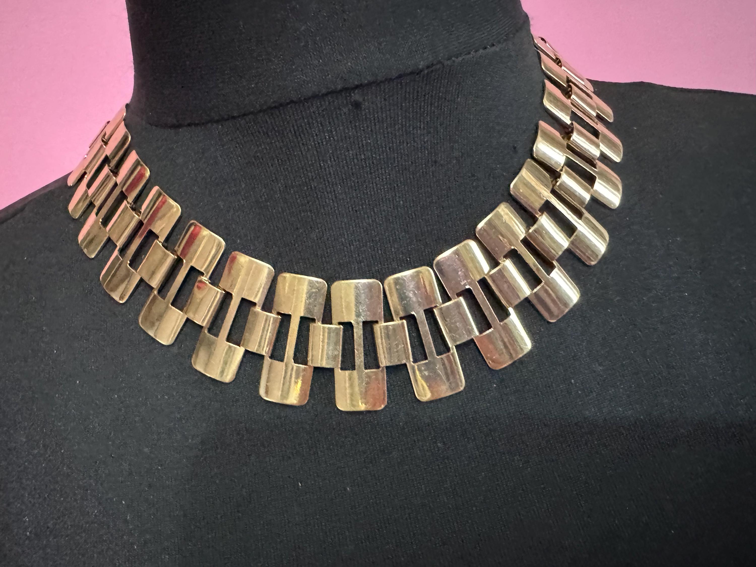 Wide Gold panel Link Choker Necklace - Retro Style