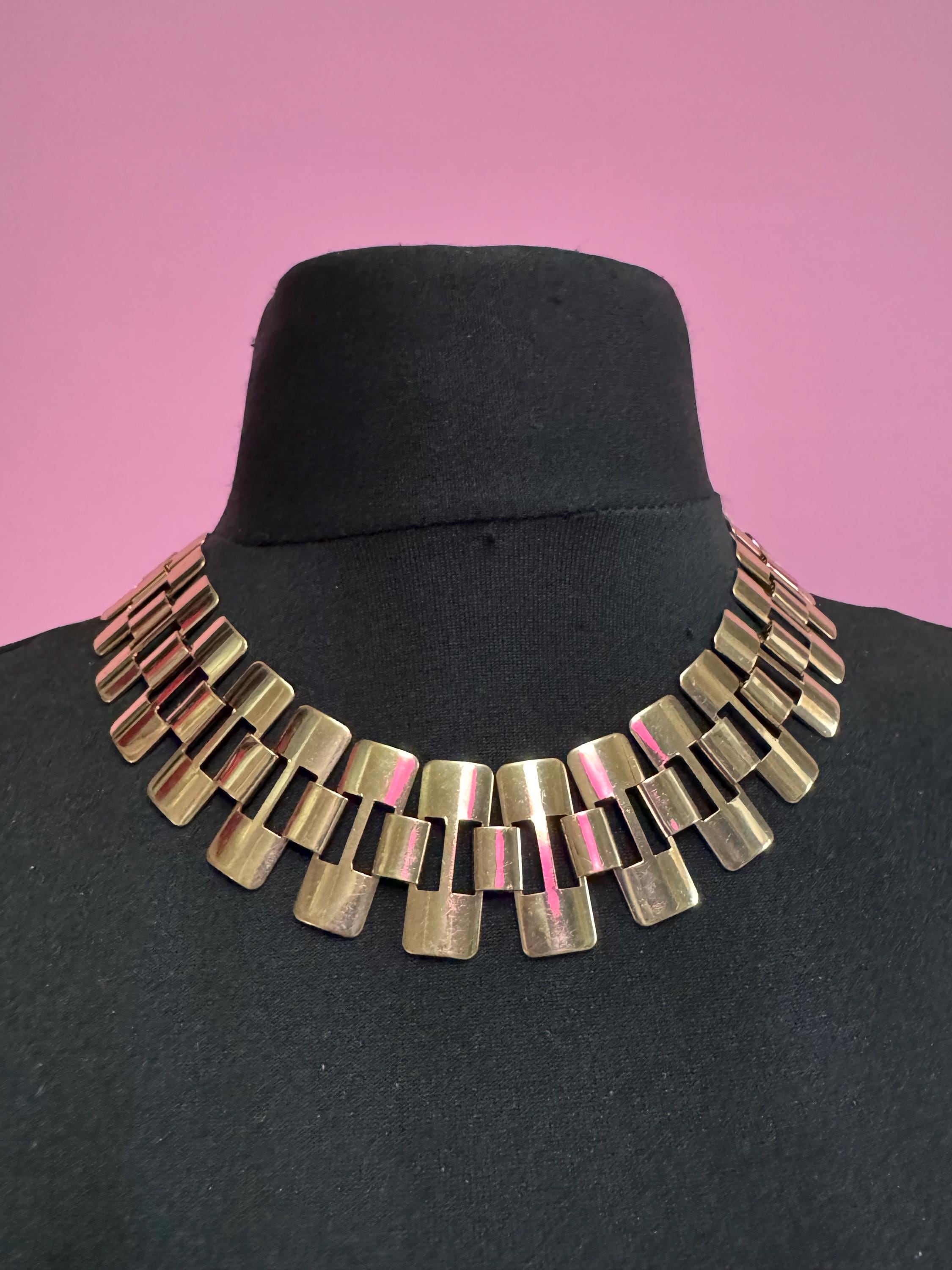 Wide Gold panel Link Choker Necklace - Retro Style