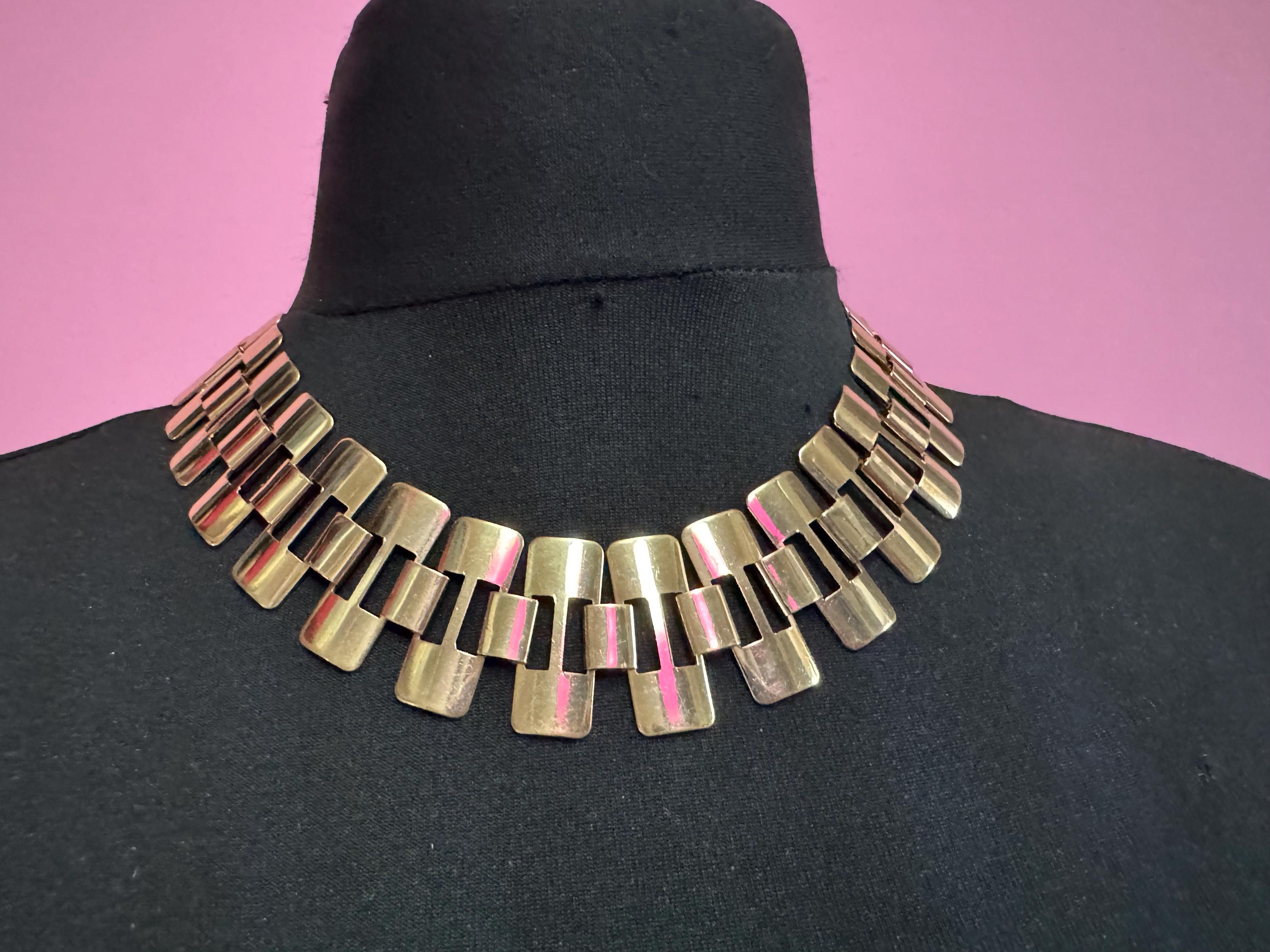 Wide Gold panel Link Choker Necklace - Retro Style