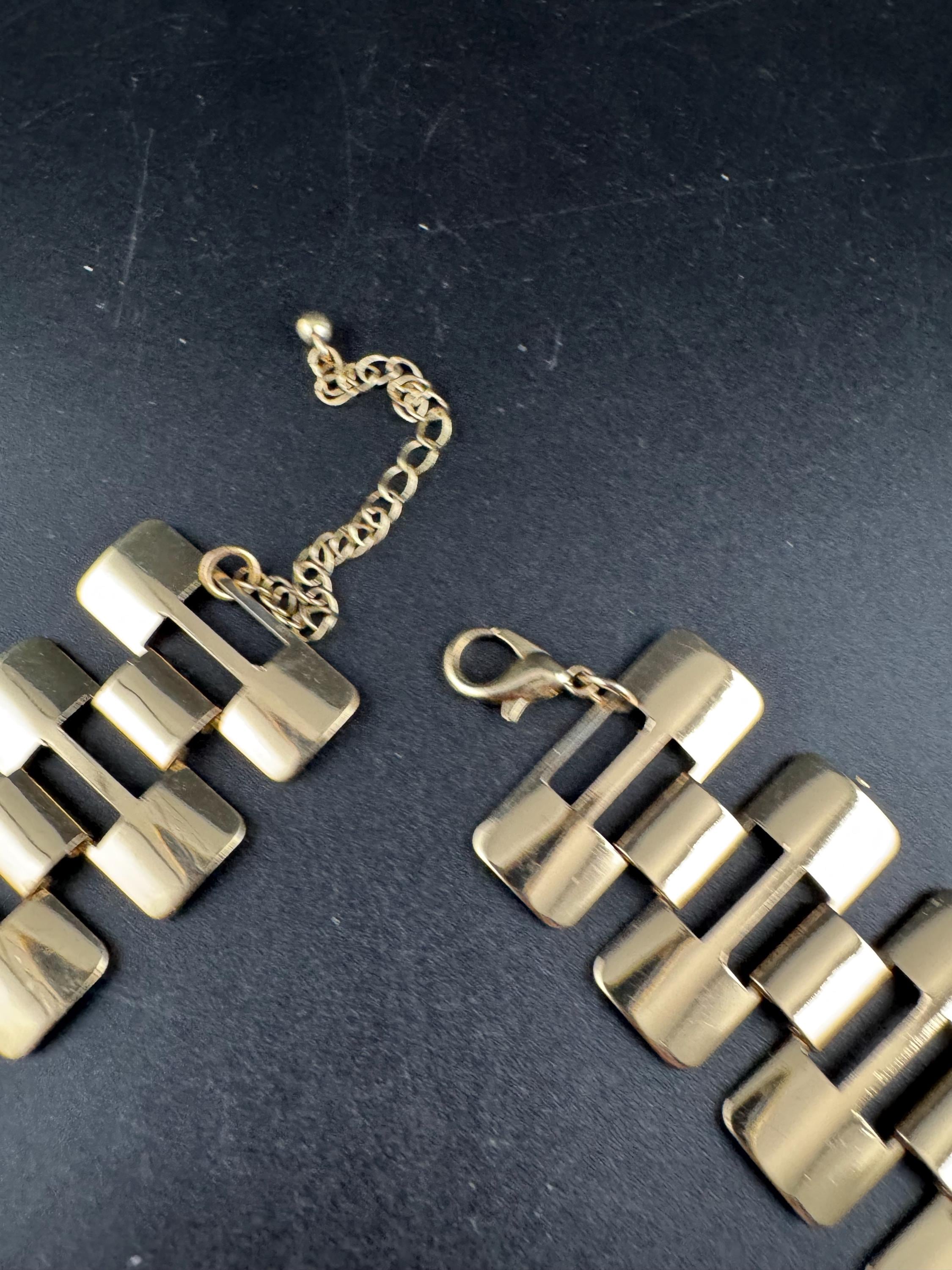 Wide Gold panel Link Choker Necklace - Retro Style