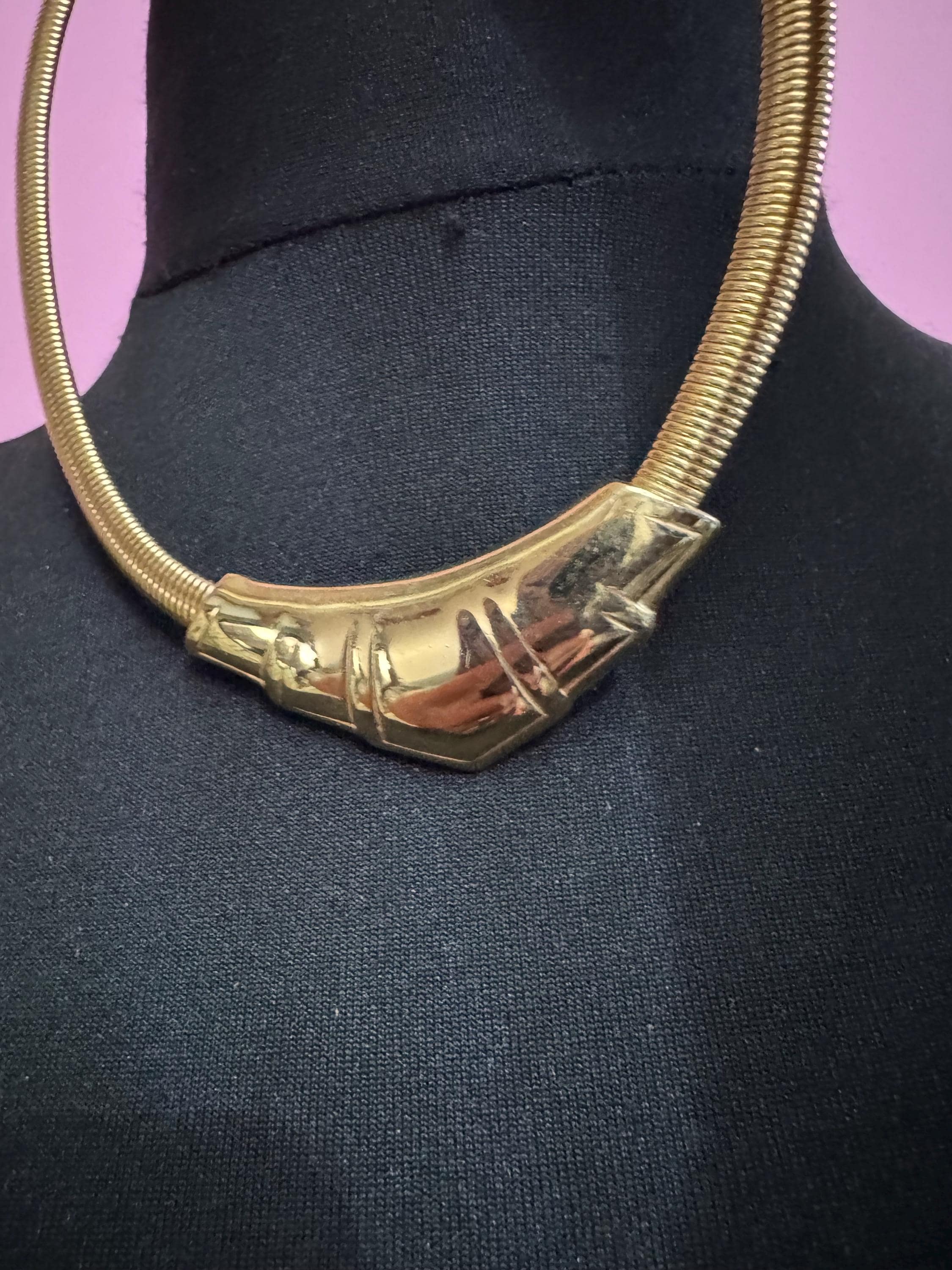 Signed NAPIER omega Choker: Vintage Gold Tone chain necklace petite fit