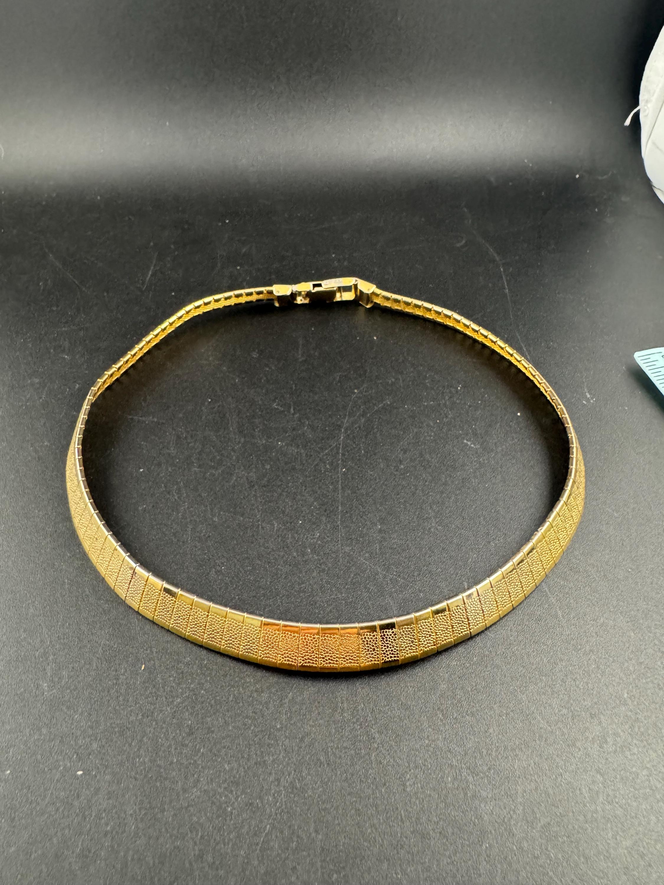 Wide articulated woven gold plated choker necklace, Vintage 70s