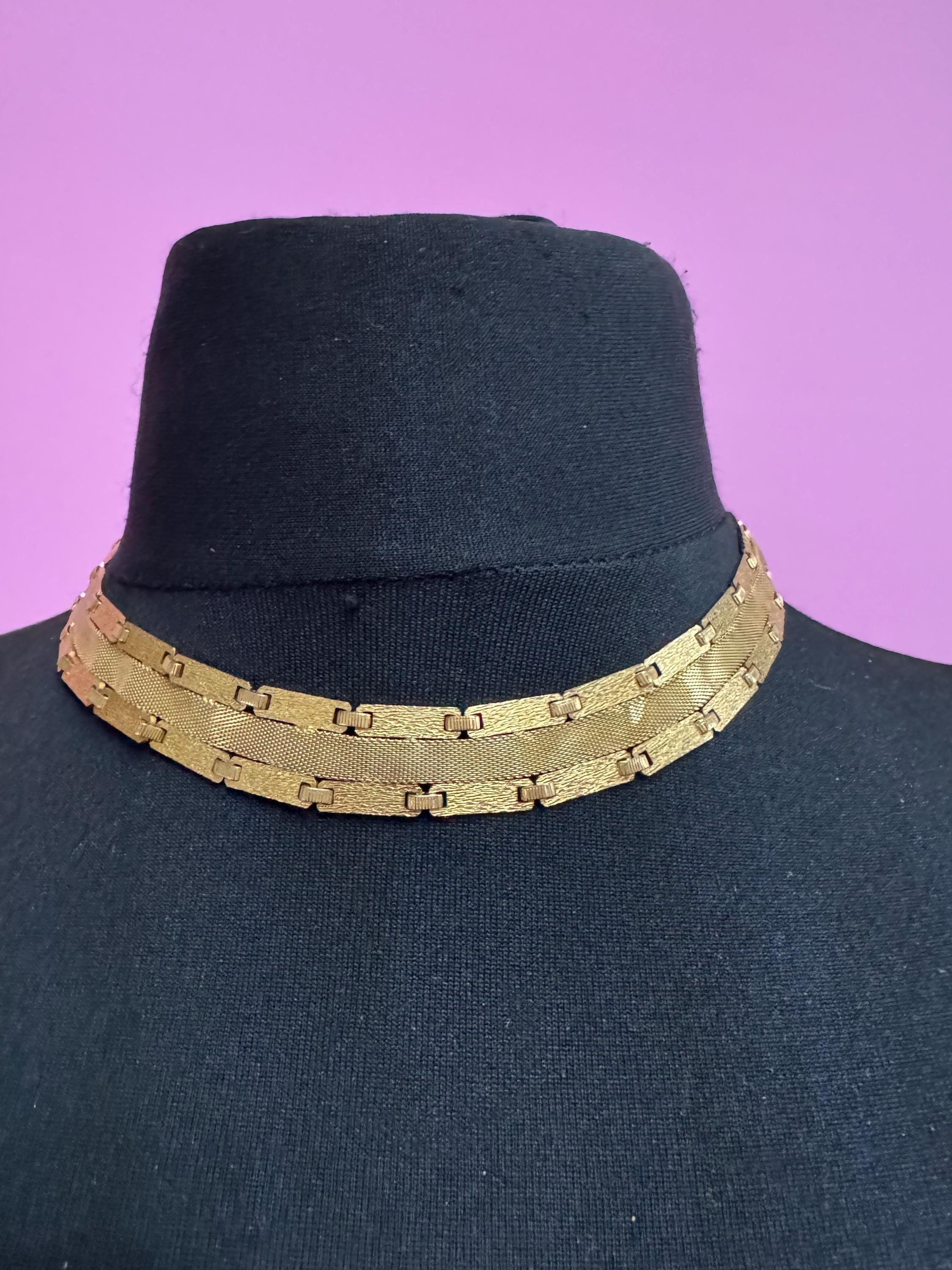 Wide triple mesh woven gold plated choker necklace, Vintage 1960s