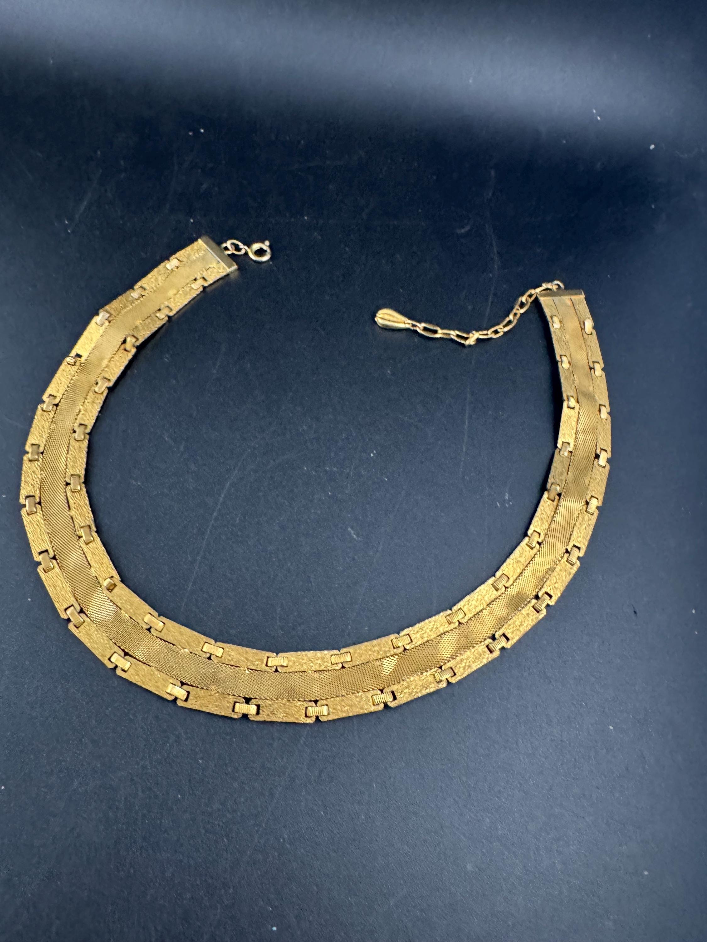 Wide triple mesh woven gold plated choker necklace, Vintage 1960s