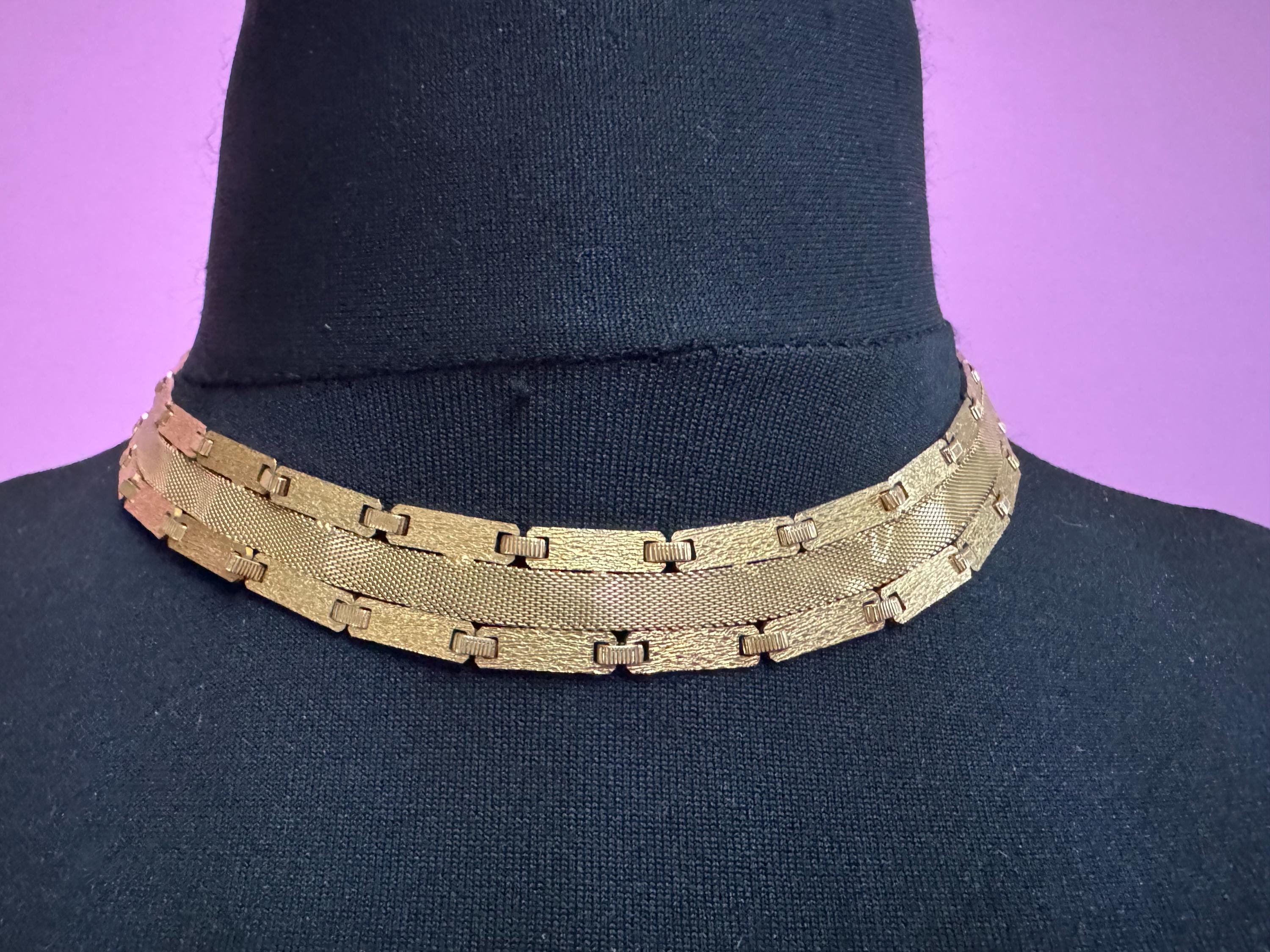 Wide triple mesh woven gold plated choker necklace, Vintage 1960s