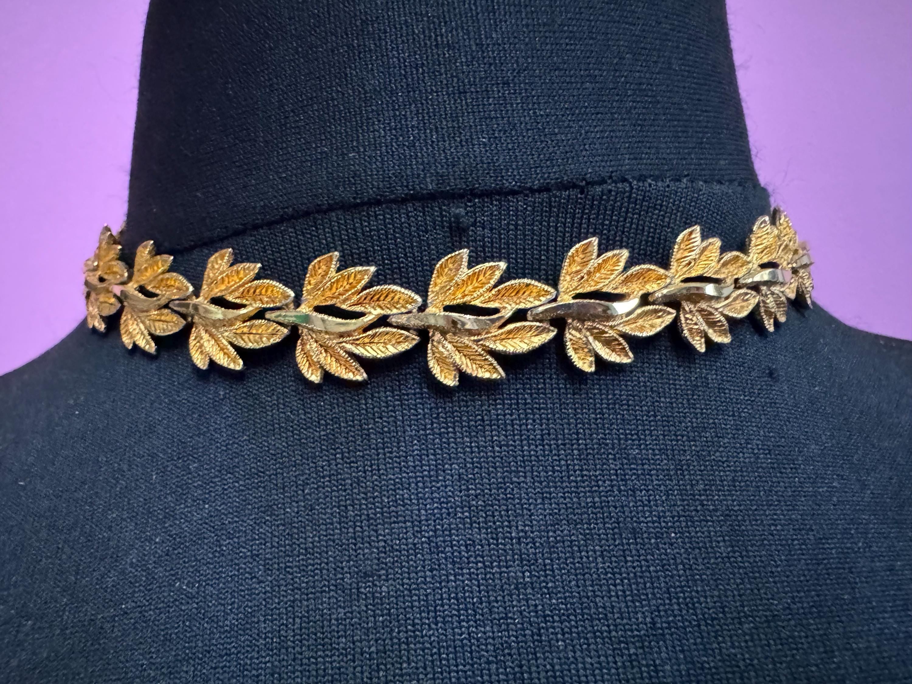 leaf choker necklace, gold tone Vintage 1970s mid century