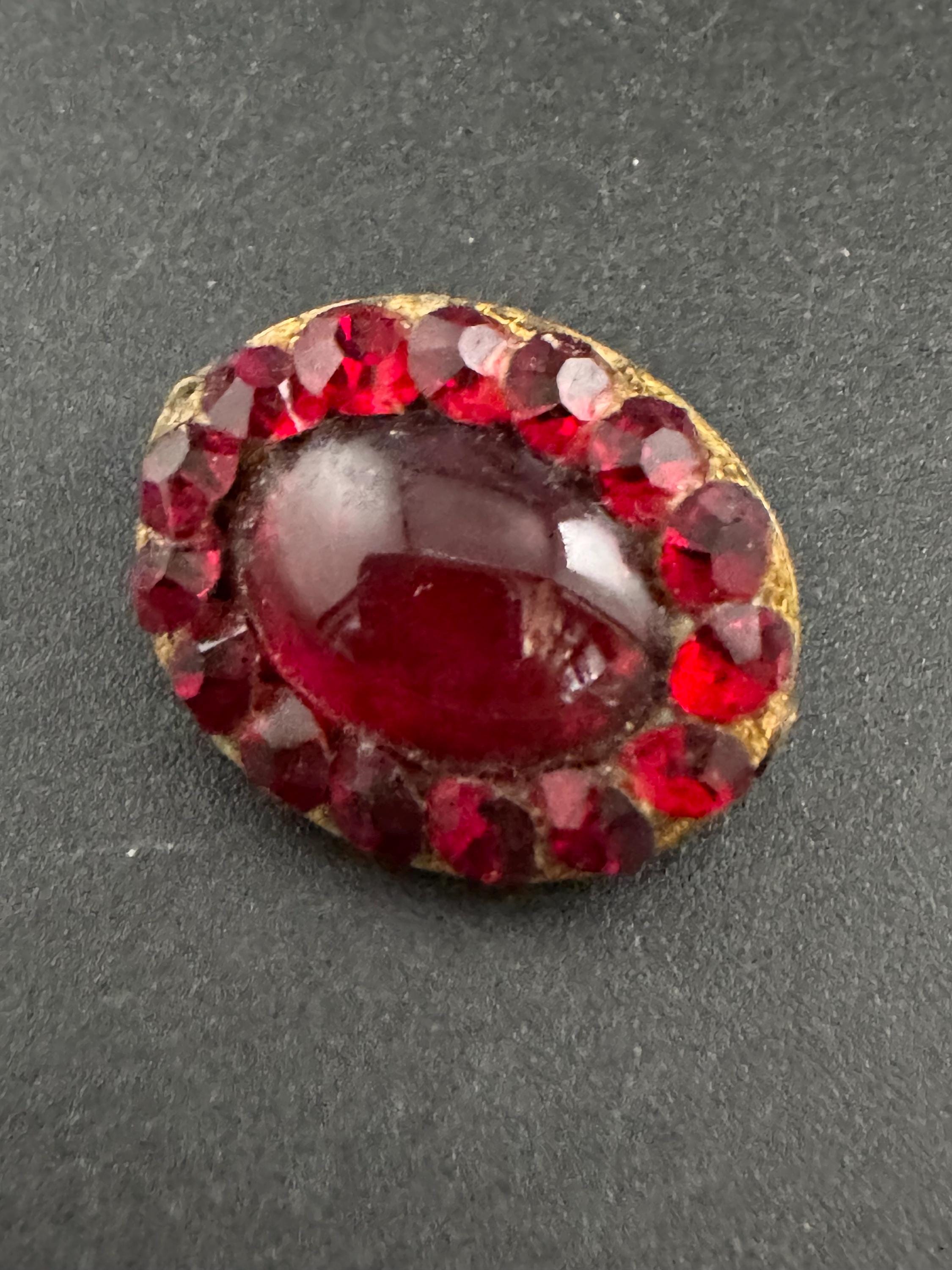 Antique Ruby red paste cabochon small oval Brooch
