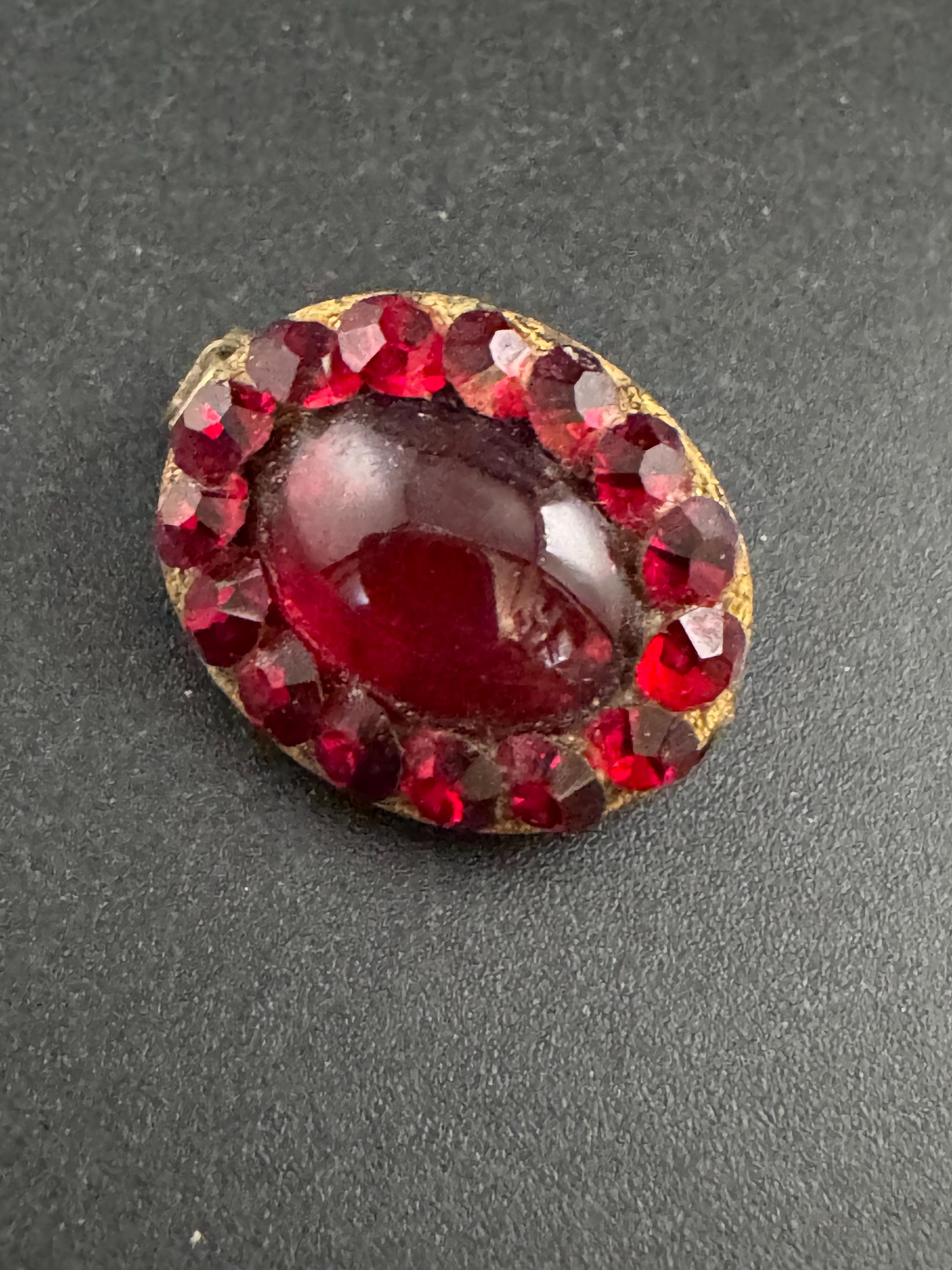 Antique Ruby red paste cabochon small oval Brooch