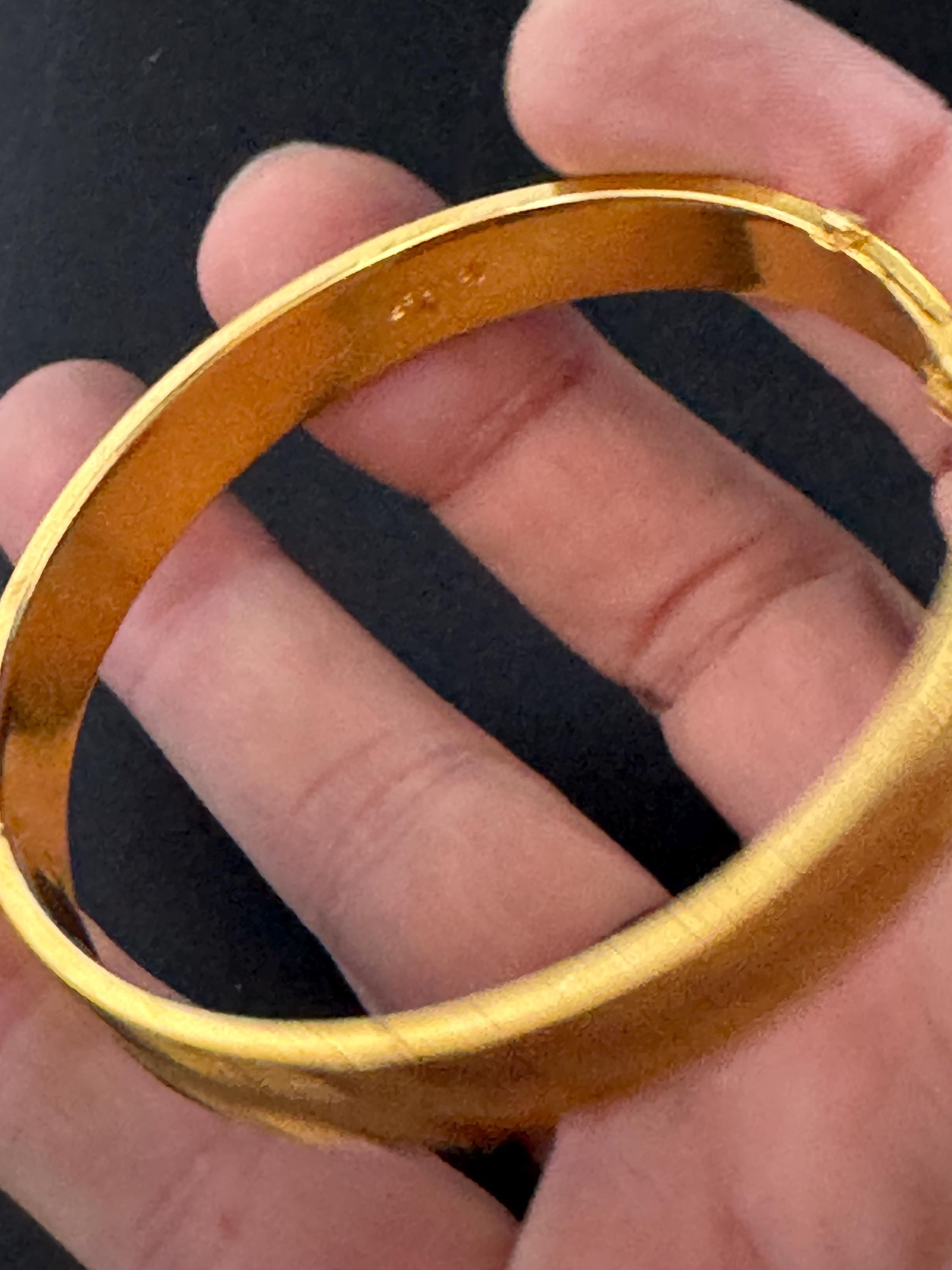 18K RGP Vintage Stamped Gold plated Hinged etched Bangle, 70s
