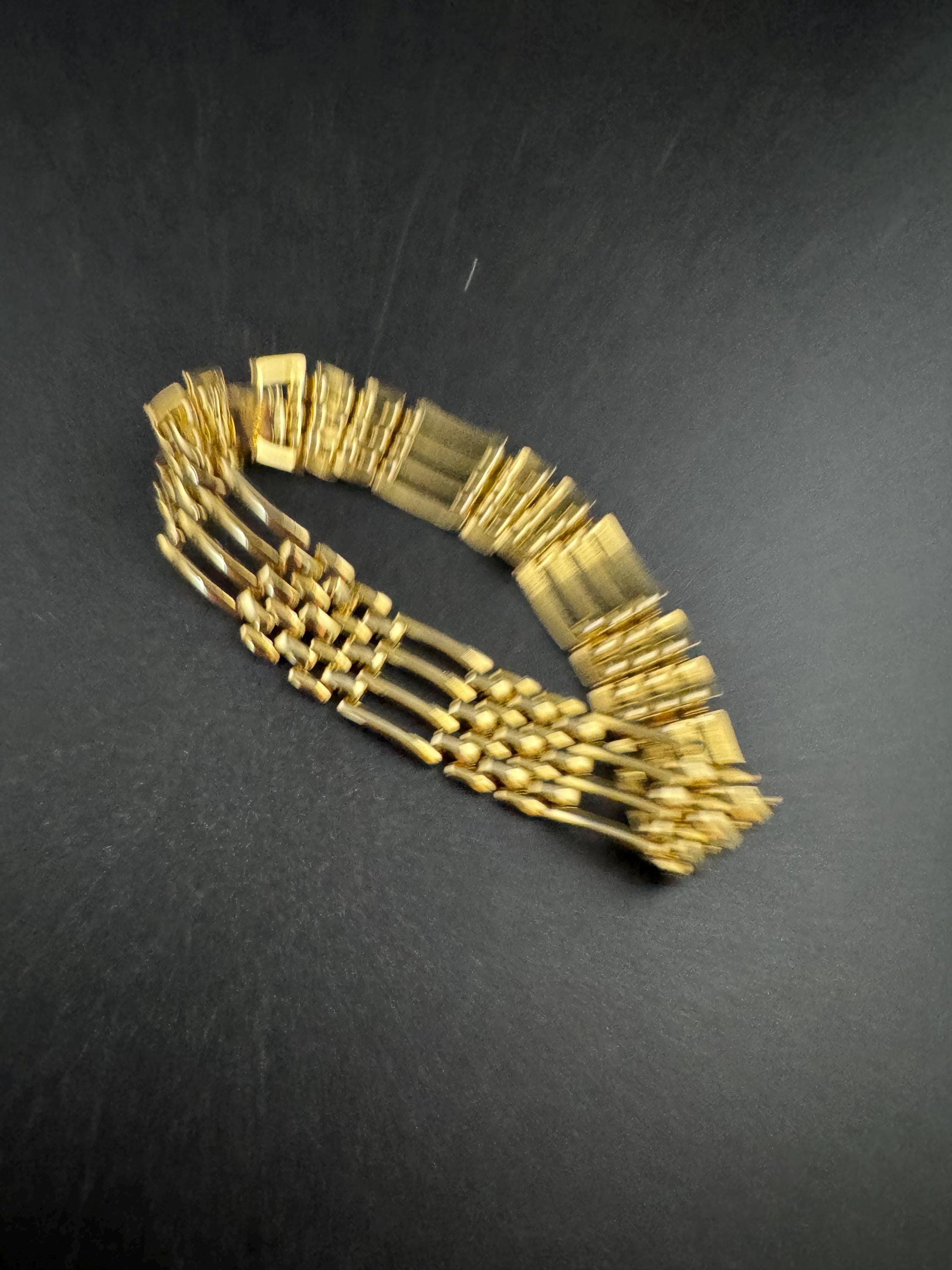 Vintage 1980s Gold Tone Panther Link brick Bracelet, 18.5cm