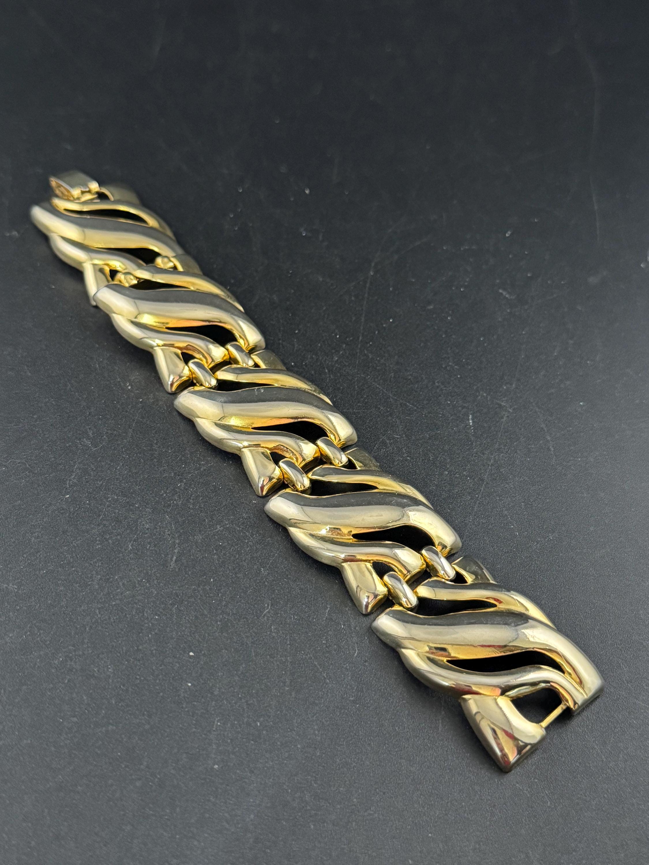 Retro 80s chunky panel link bracelet, 19.5cm gold tone