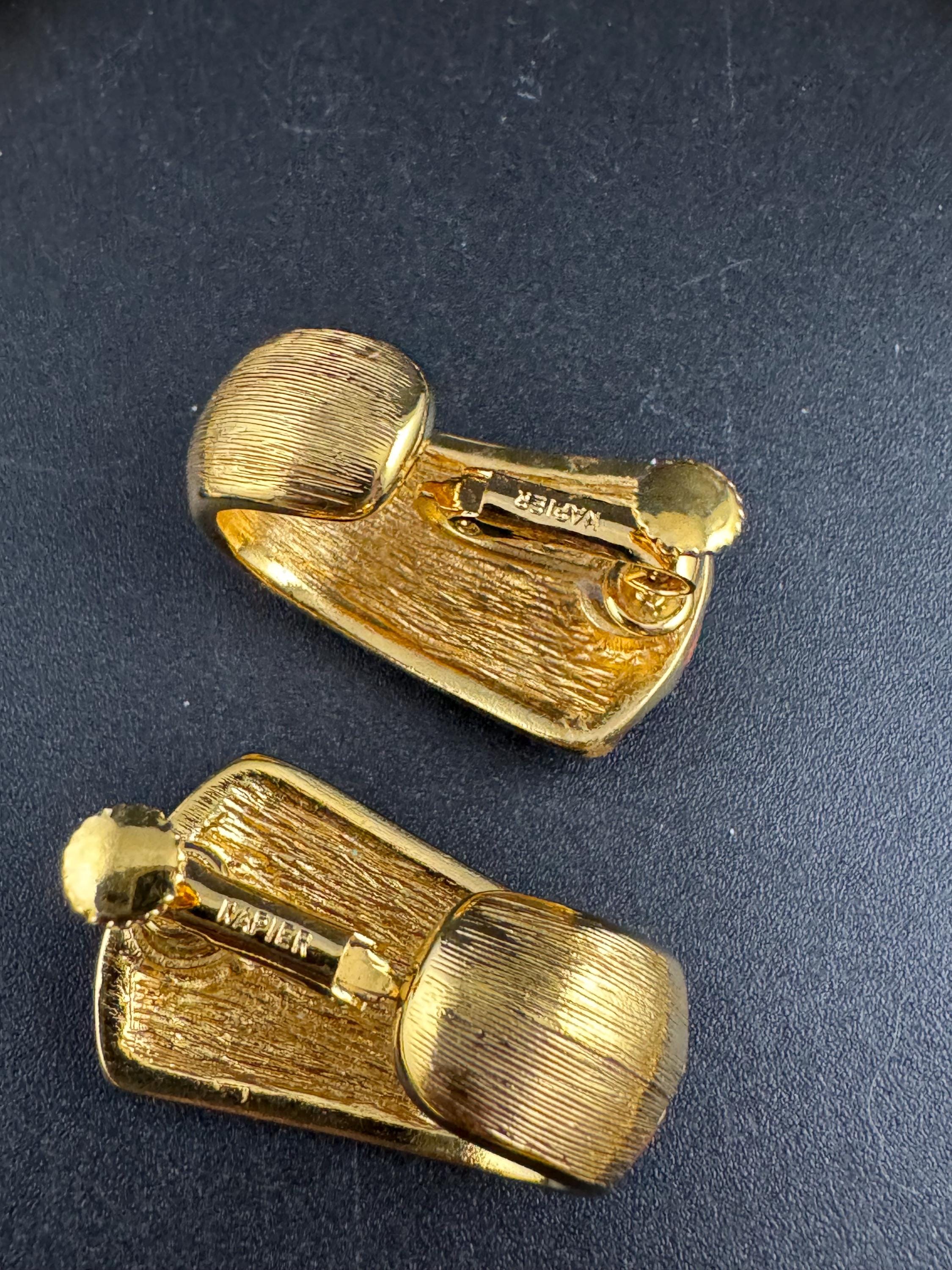 Vintage Napier pink rose enamel Choker Necklace & Earrings Set, gold tone signed