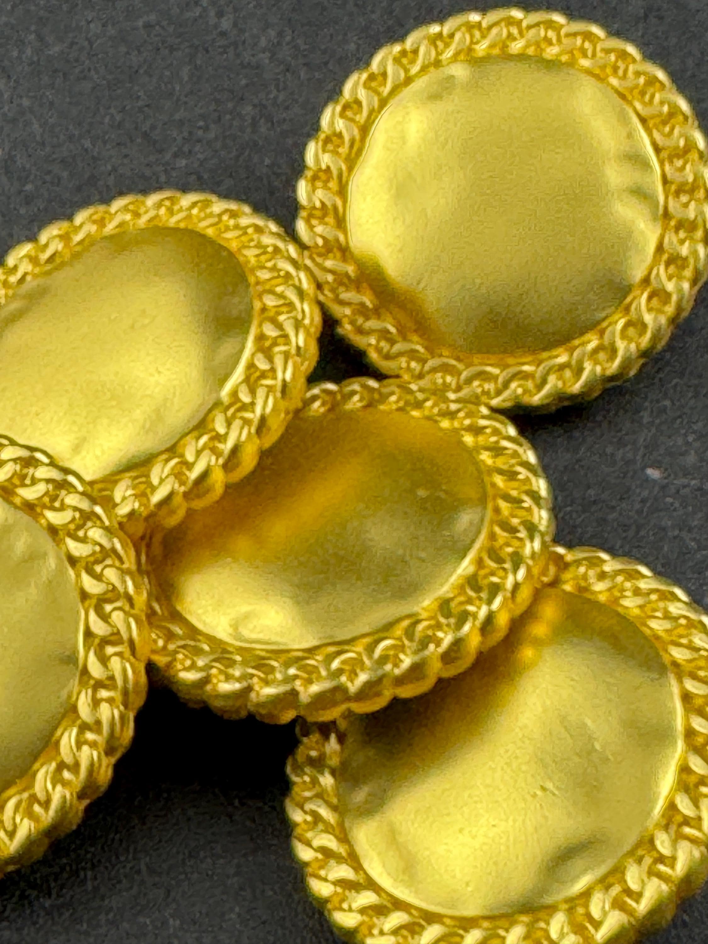 Matt gold chain edge buttons, 3 sizes bright yellow metal