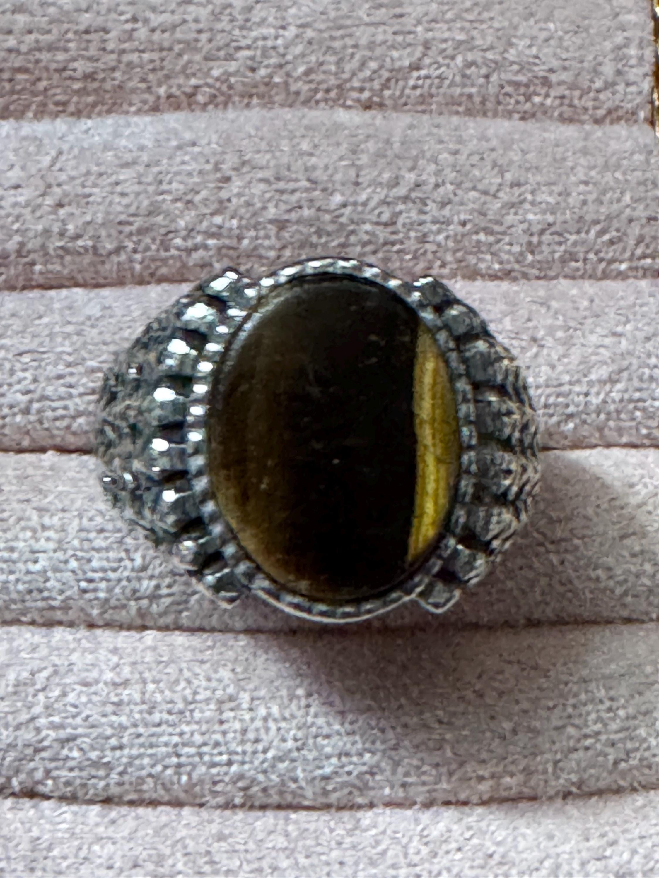 Size S tigers eye gemstone ring, 925 sterling silver brutalist 1970s