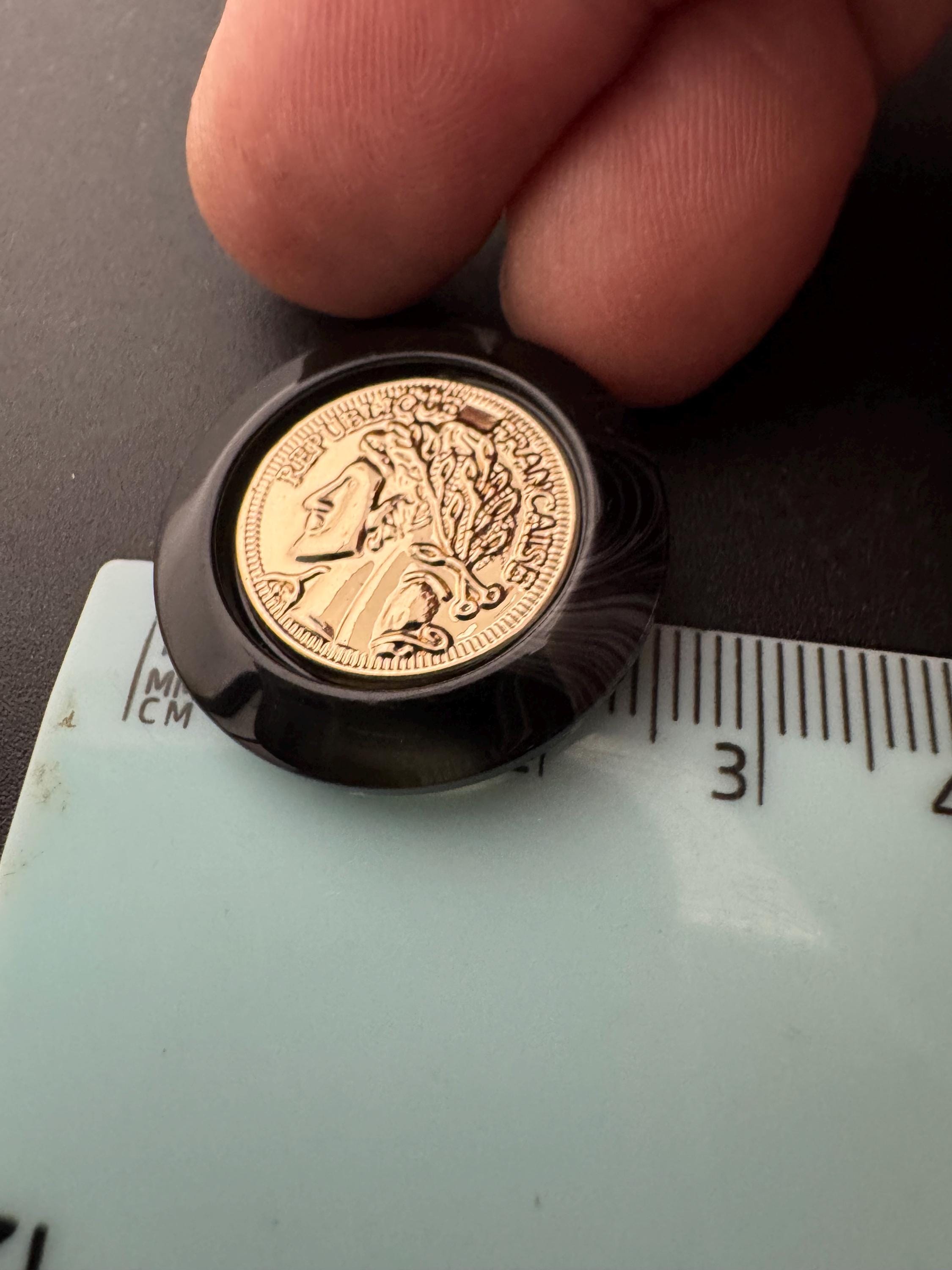 Gold Coin Tortoiseshell Acrylic Buttons, Sizes 21-34mm