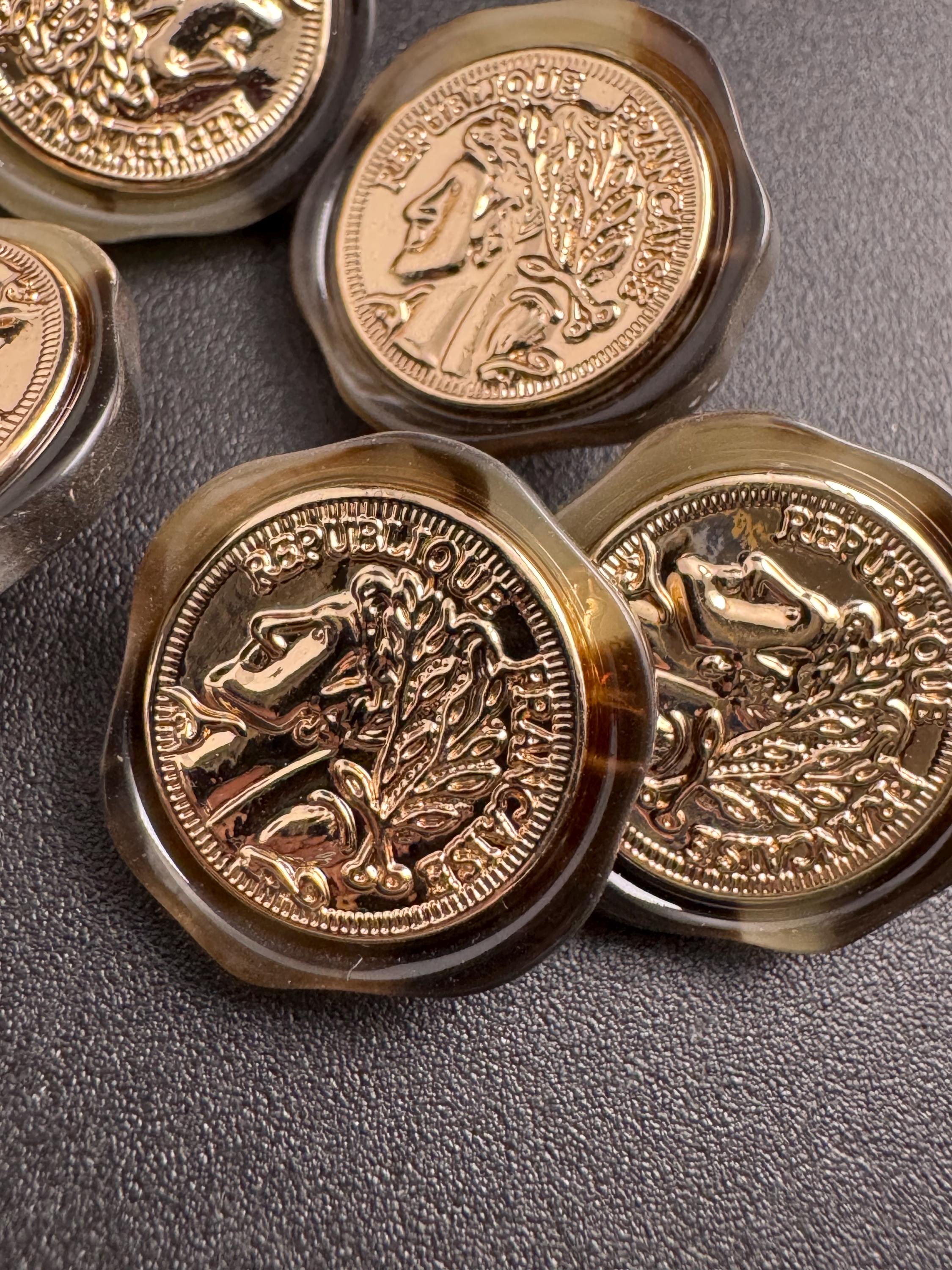 Gold coin buttons tortoiseshell mid brown acrylic surround, choose size 25mm or 18mm ( 5pcs)