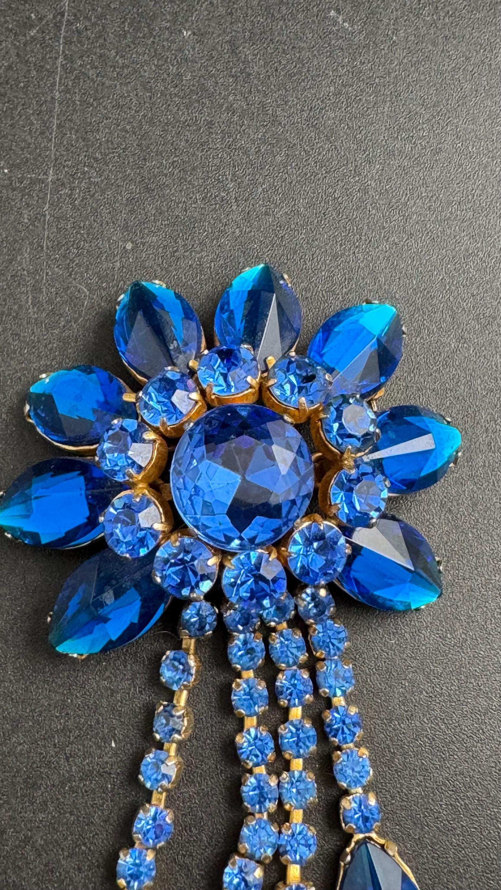 cobalt blue Sapphire diamanté Brooch, gold tone vintage