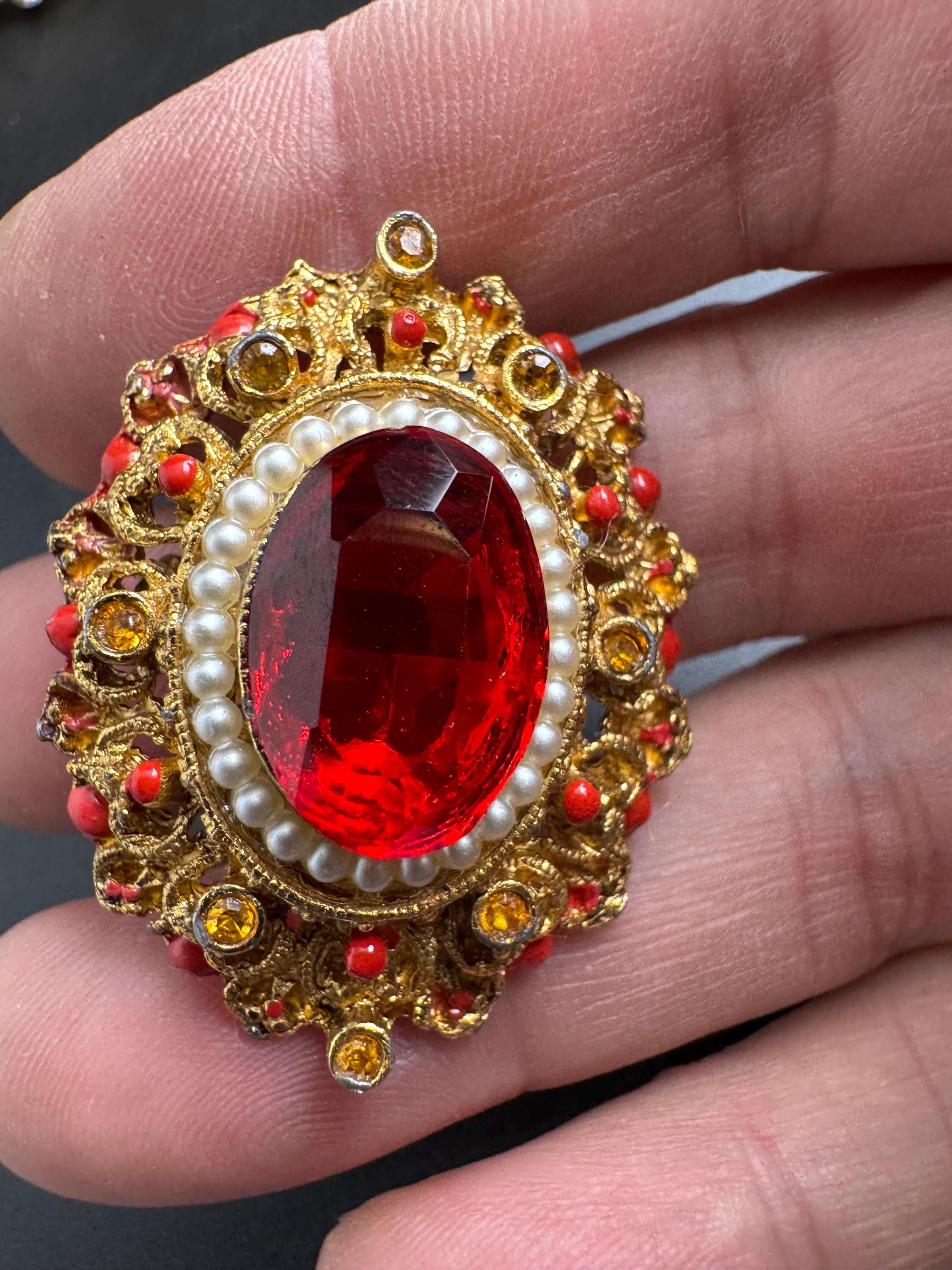 Oval ruby seed pearl Brooch: vintage Red Rhinestones