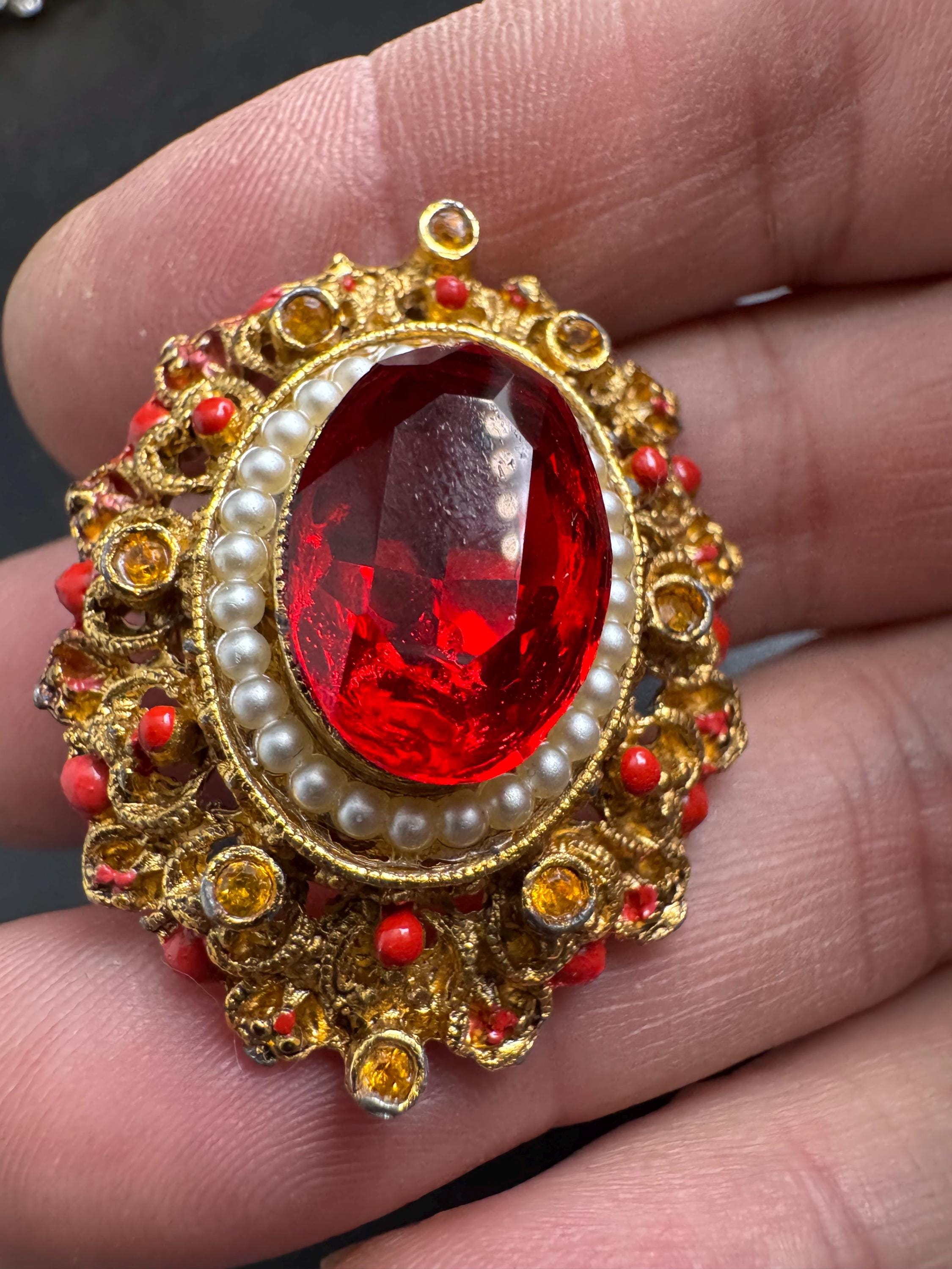 Oval ruby seed pearl Brooch: vintage Red Rhinestones