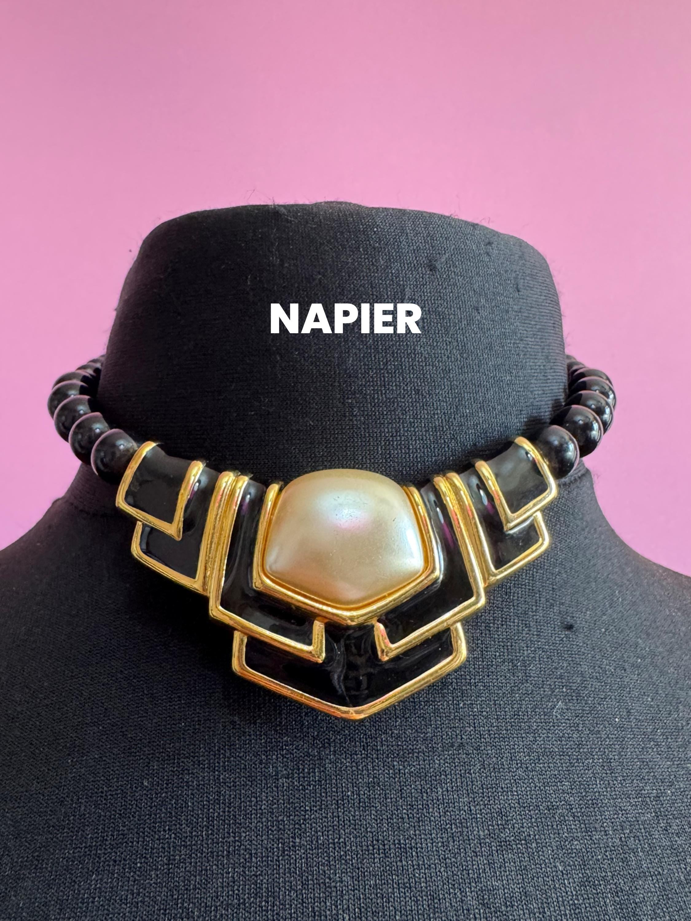 NAPIER Black bead pearl Choker: cabochon Gold Tone necklace vintage and signed