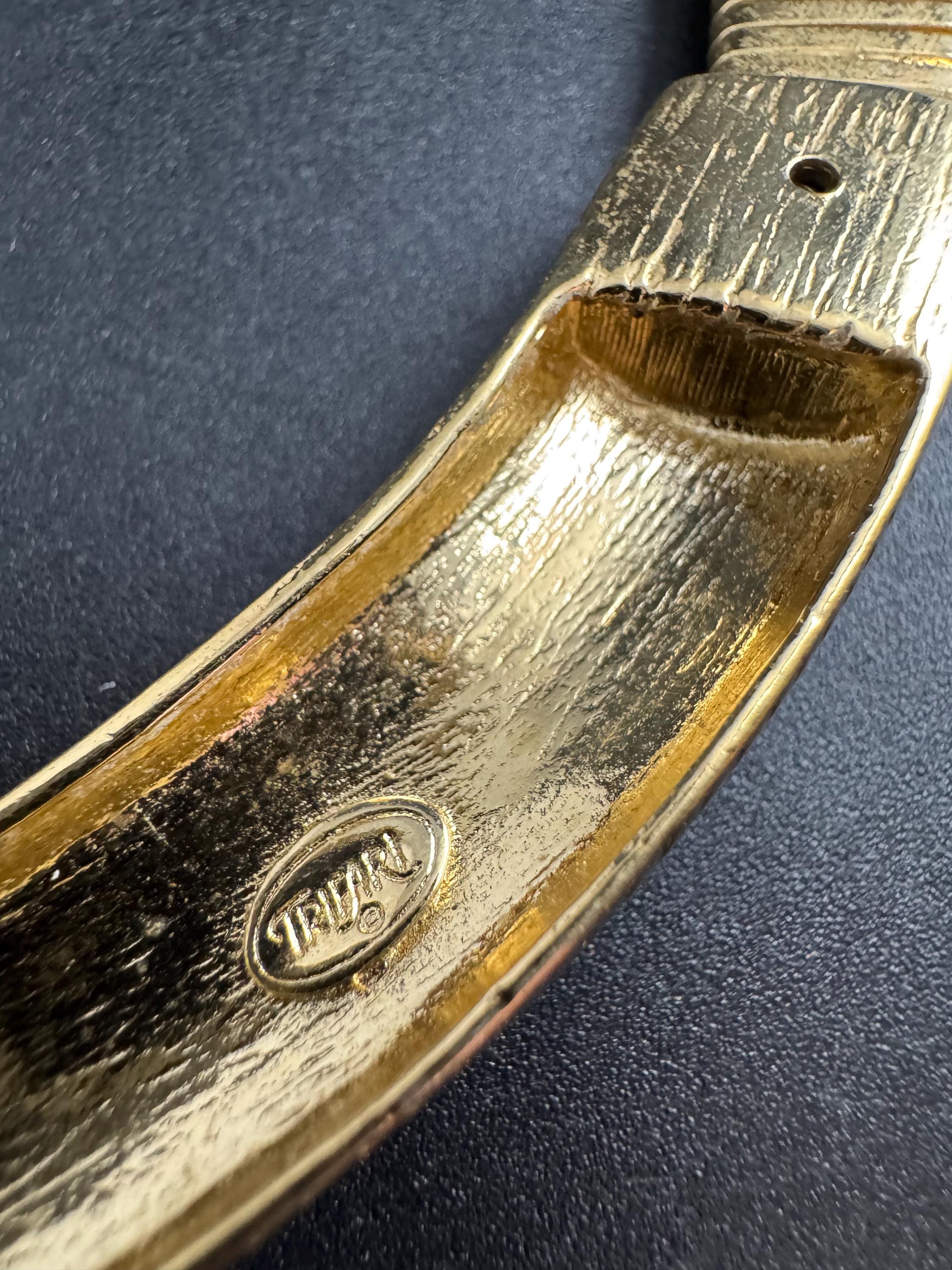 TRIFARI Cream enamel omega gold Choker, Vintage signed