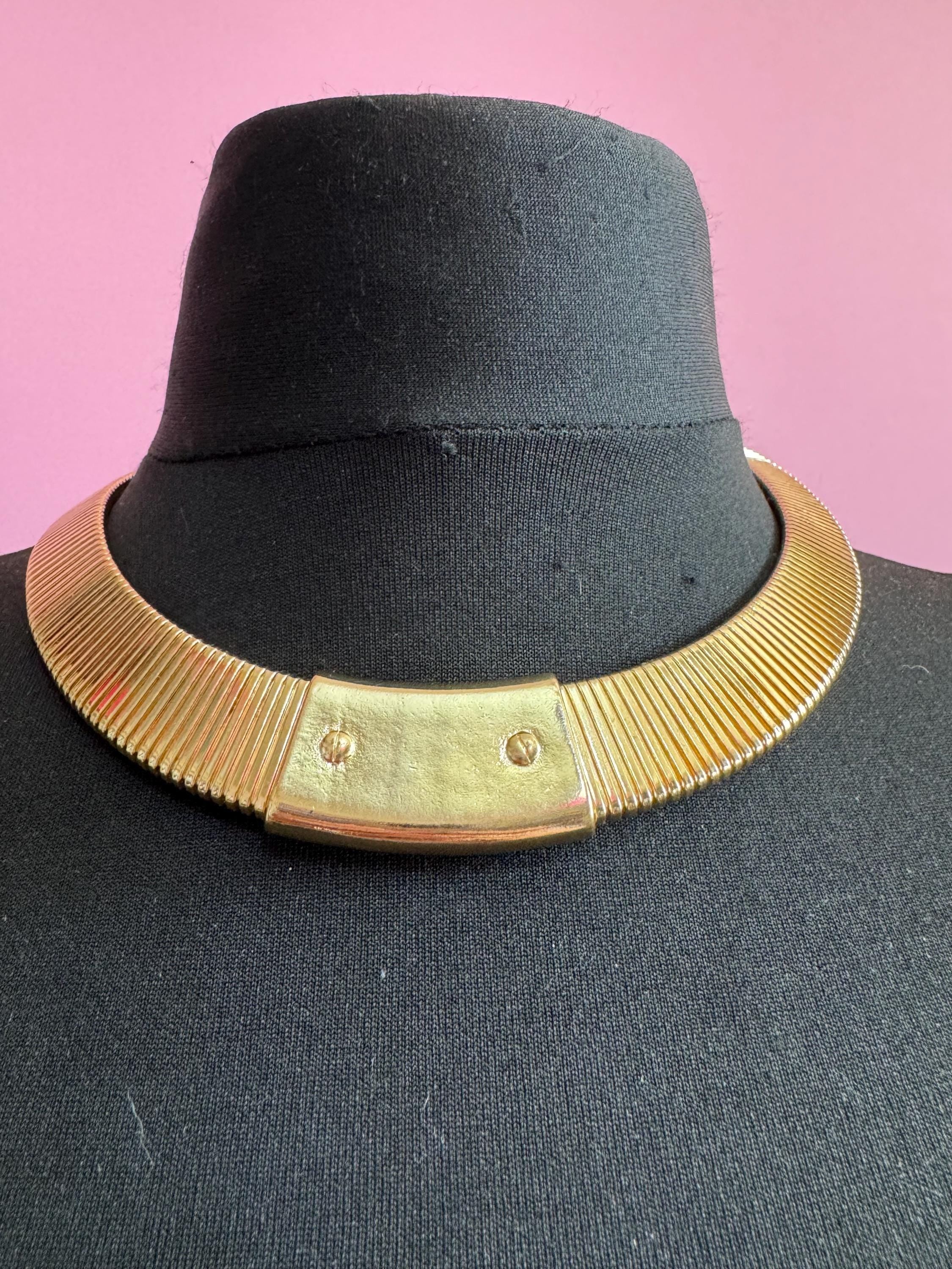 Wide gold omega choker necklace, statement piece 90s vintage