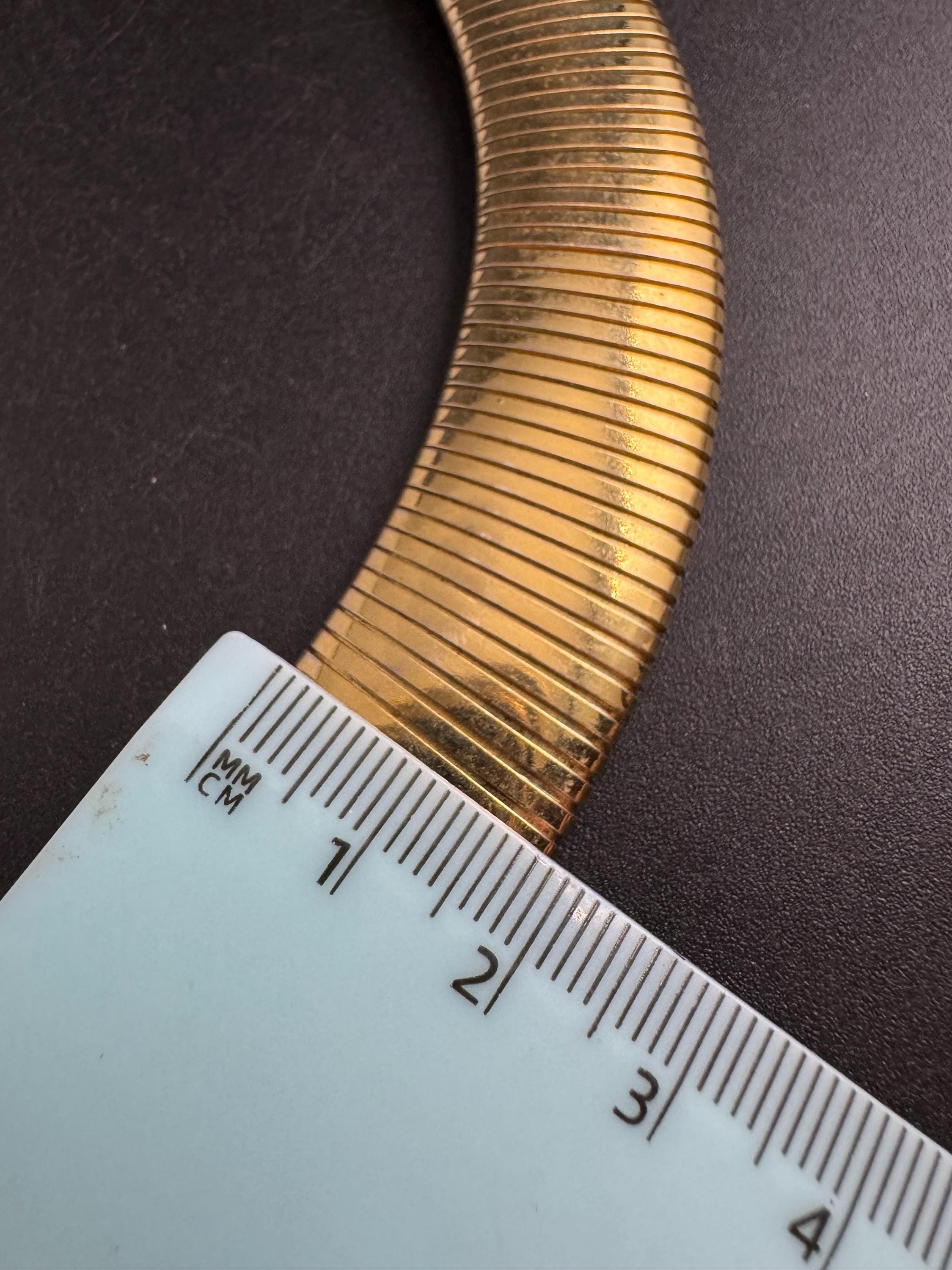 Wide gold omega choker necklace, statement piece 80s vintage