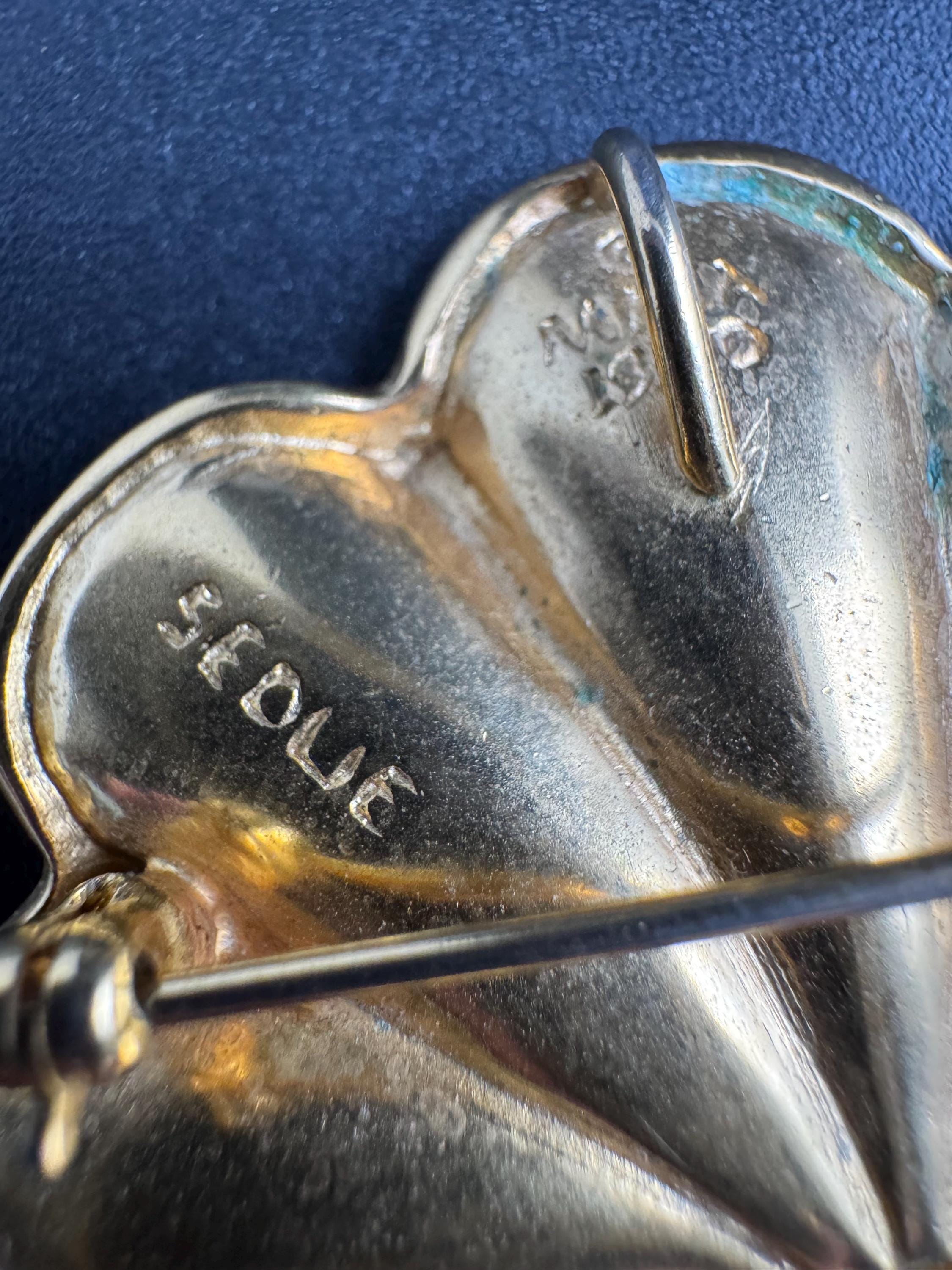 MMA gold seashell brooch pendant , metropolitan museum of art signed and vintage pin