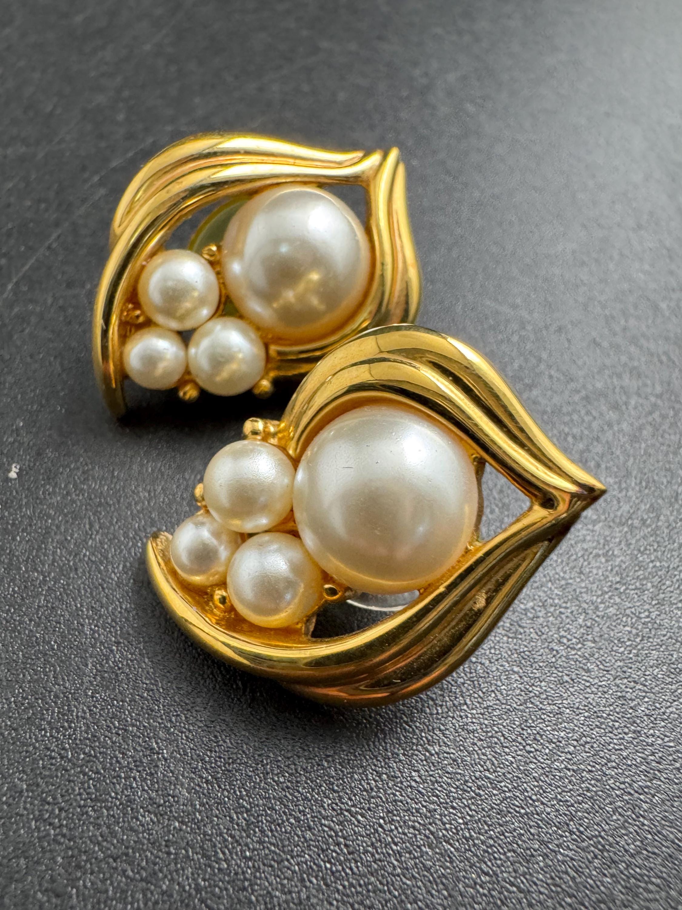 Napier gold pearl stud earrings,  pierced ears vintage and signed