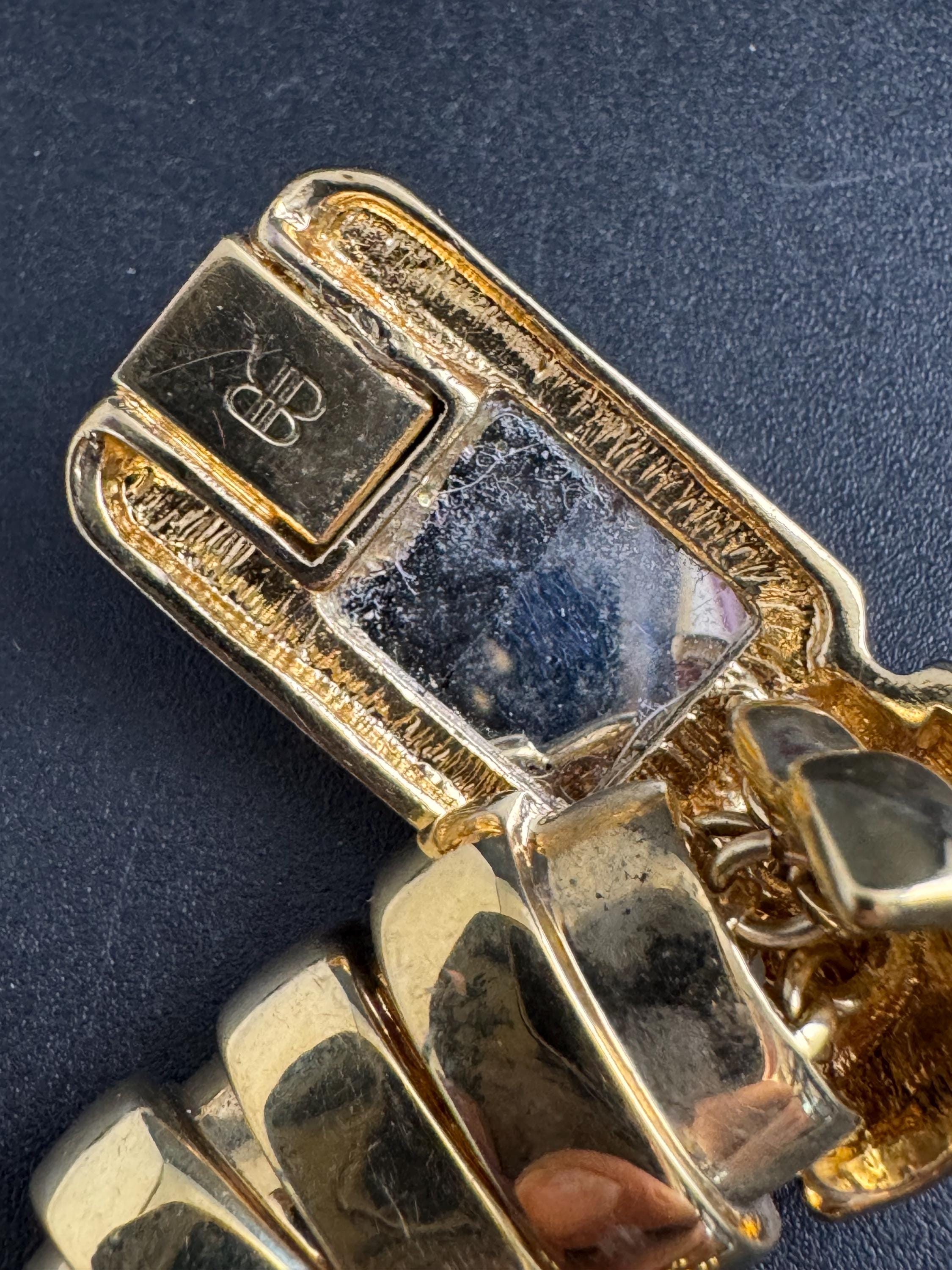 Banana republic gold Link Bracelet,  rectangular Emerald Rhinestone cabochon vintage and signed