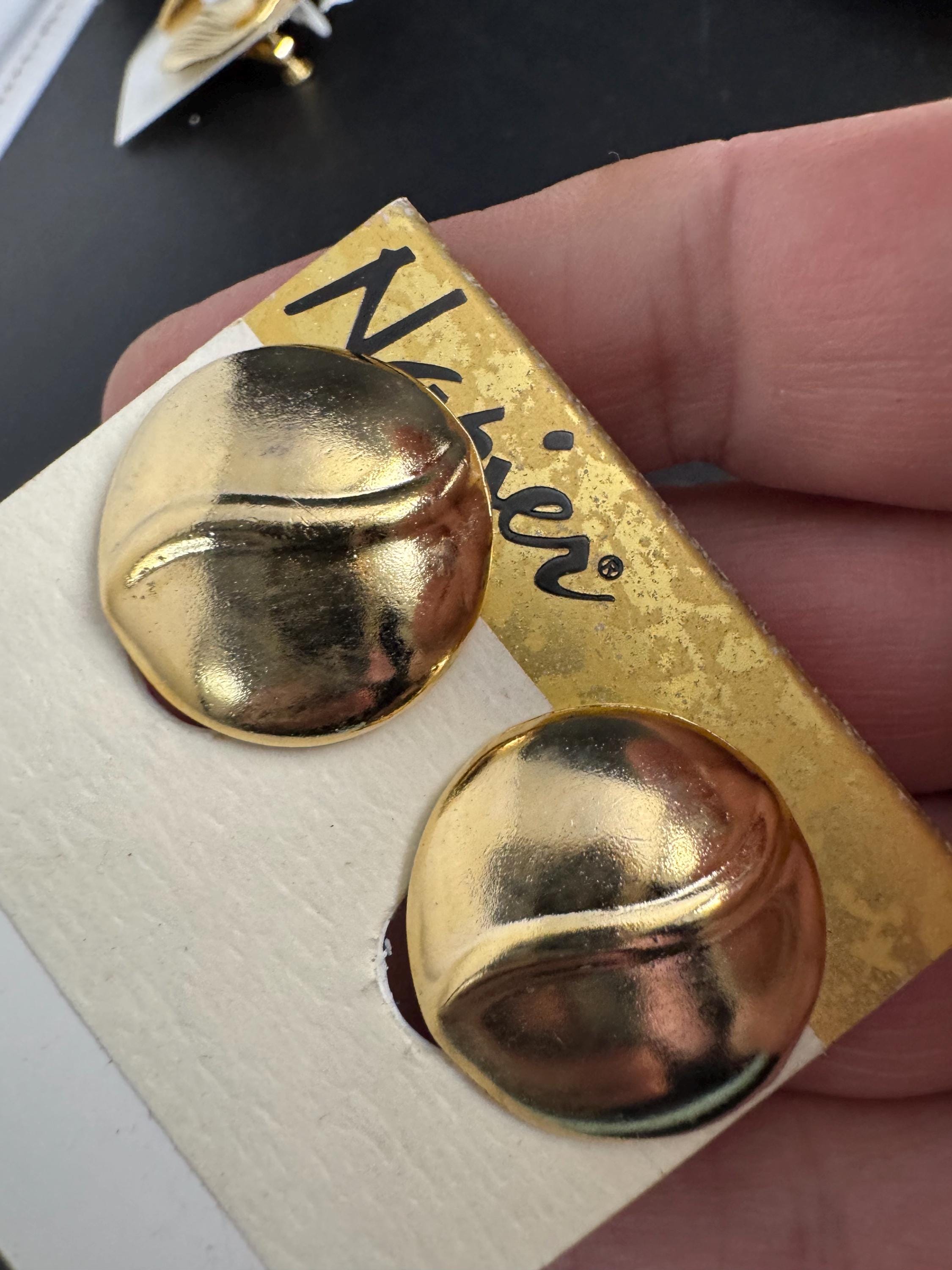 NAPIER round clip on earrings, vintage signed 80s two tone buttons gold plated