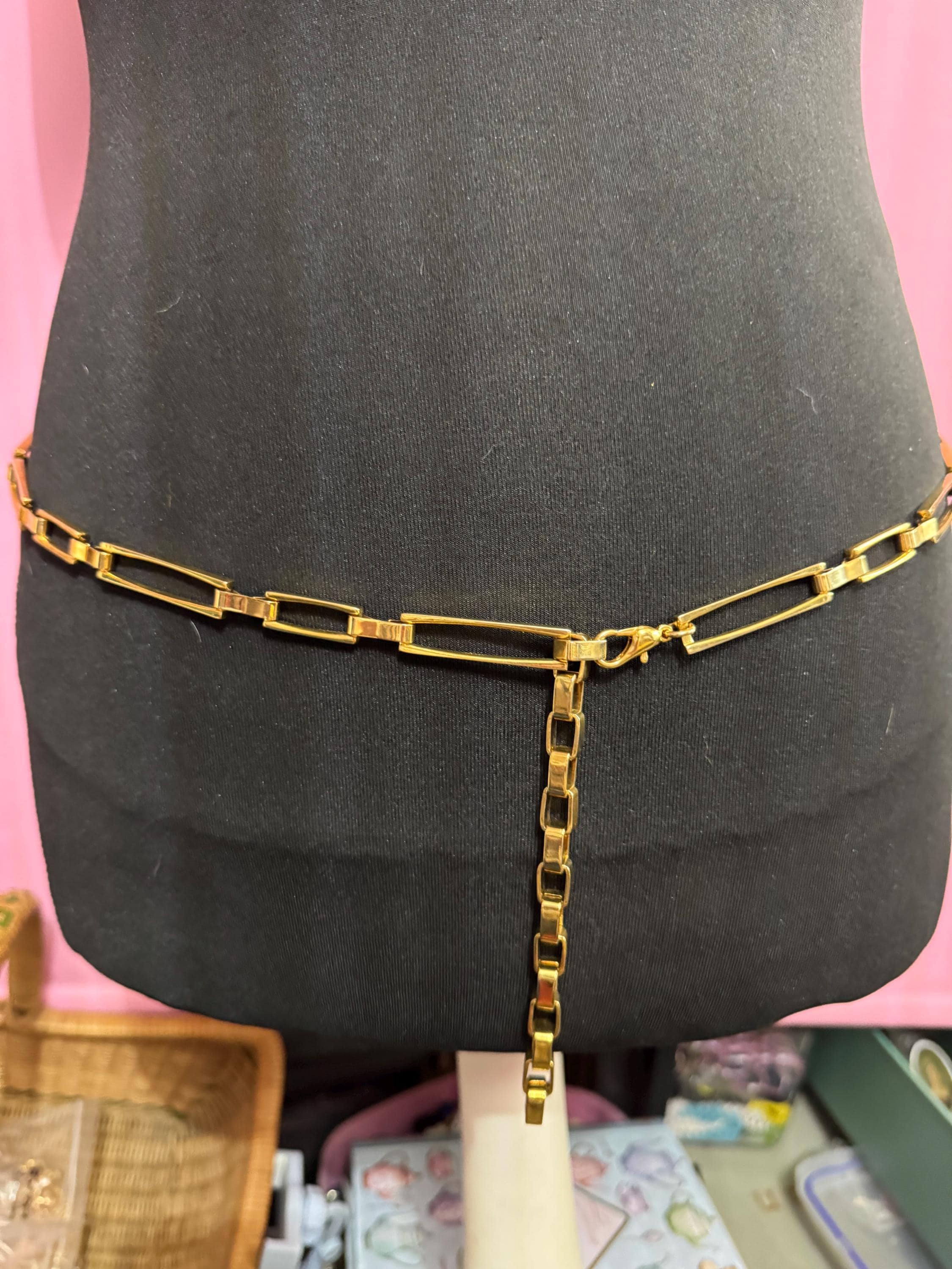 Ladies gold metal chain belt, fits 100 to 113cm vintage fashion