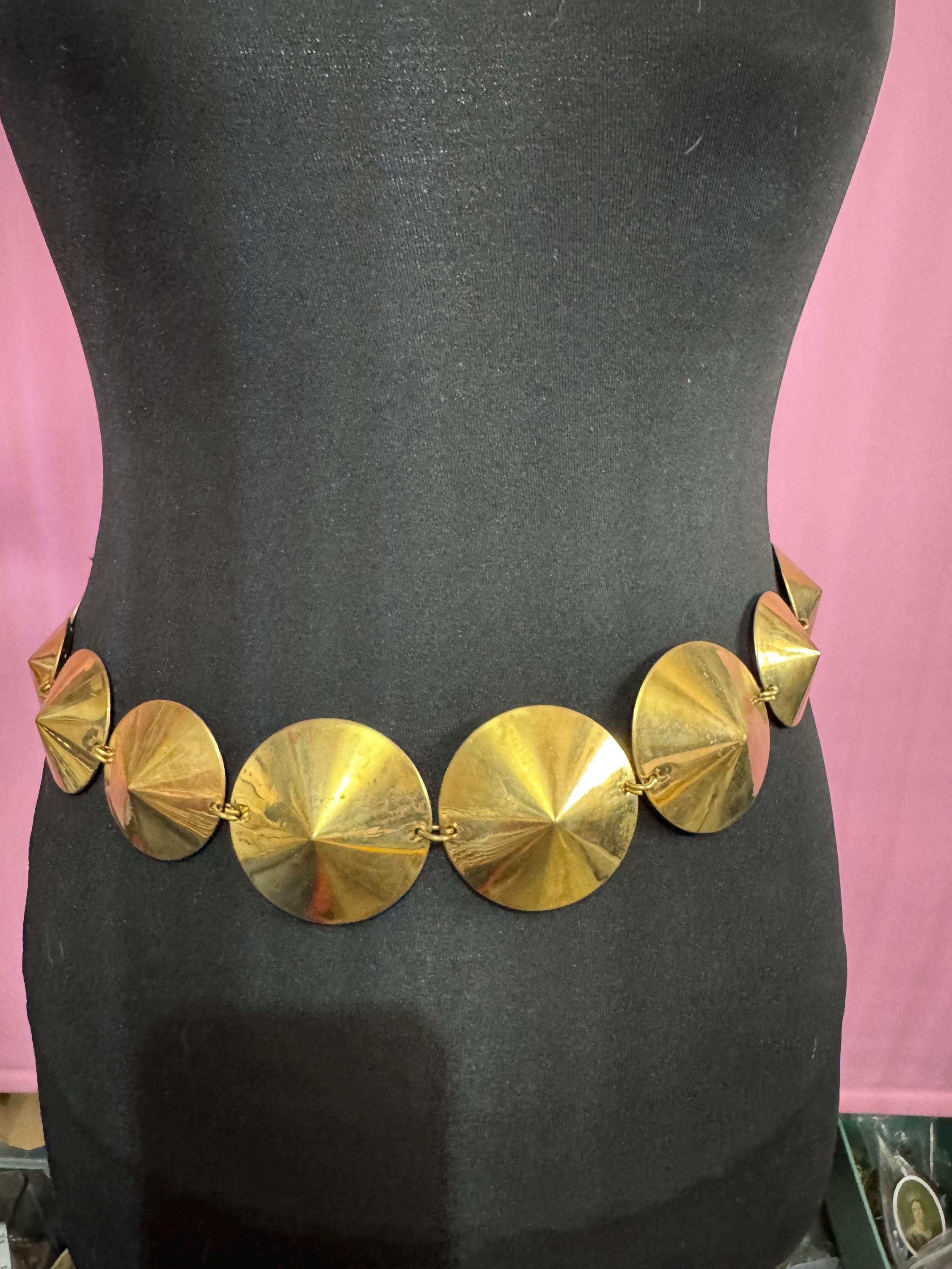 gold conical link chain belt, fits 89 to 99cm chunky panels fabulous vintage fashion