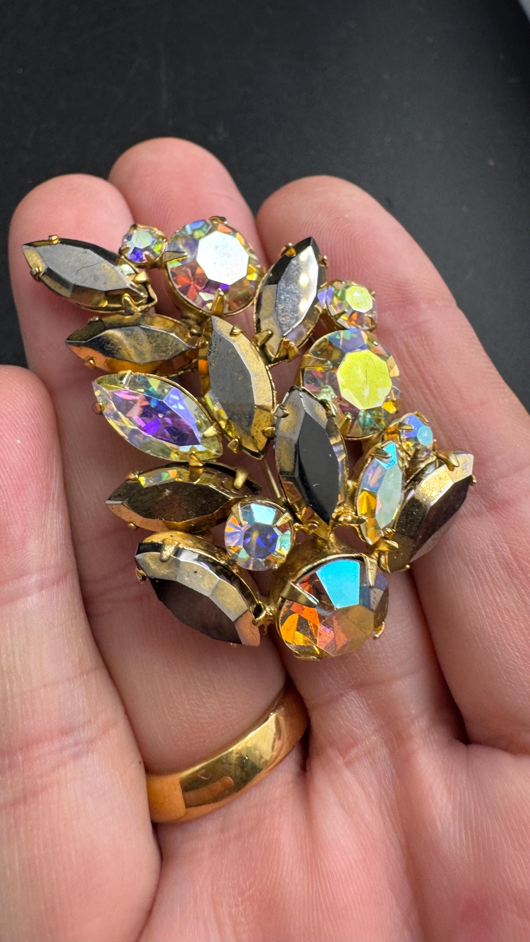 Regency AB rhinestone brooch, Aurora borealis and bronze stones