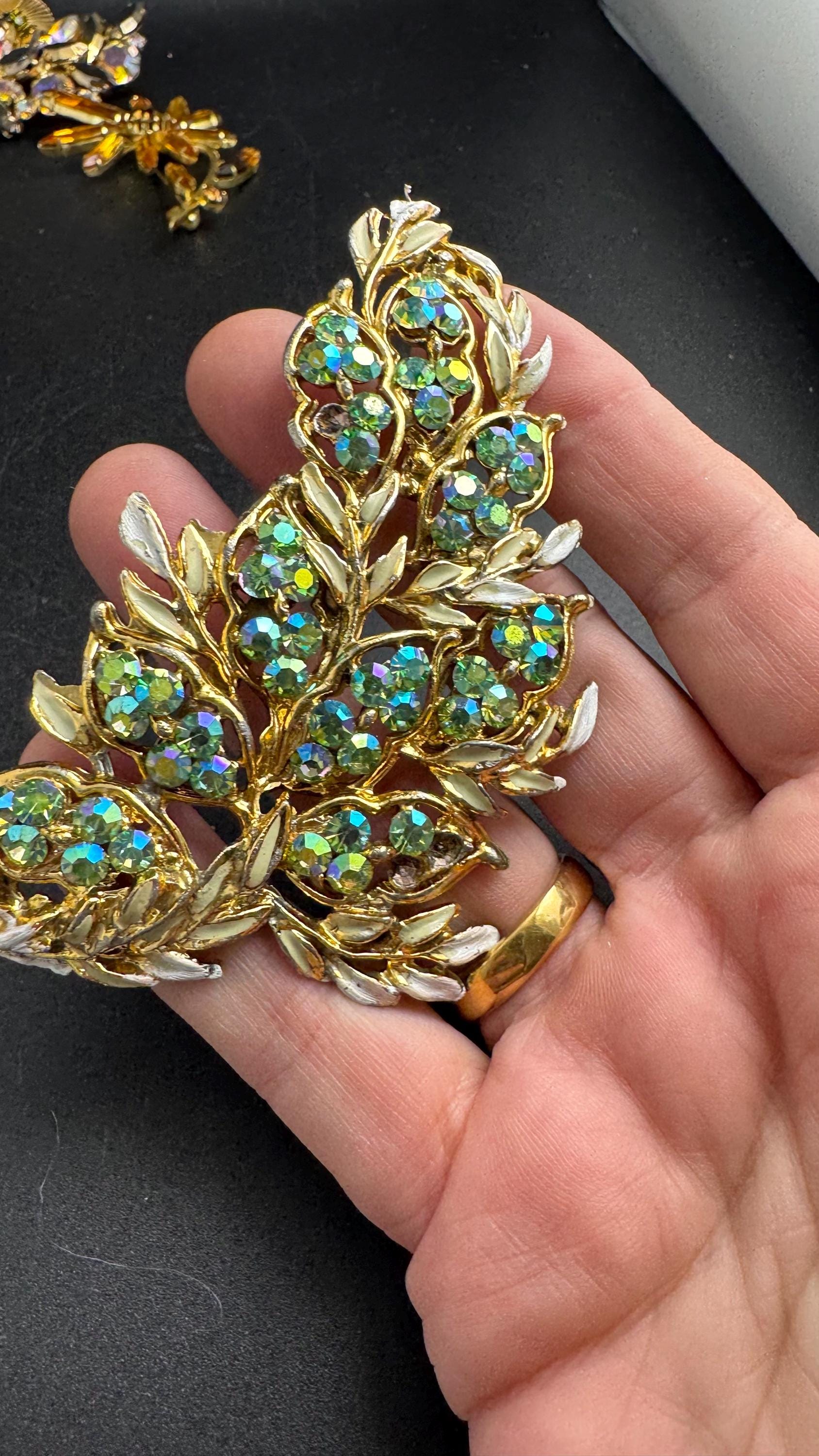 Xl AB emerald rhinestone floral brooch, vintage florist design