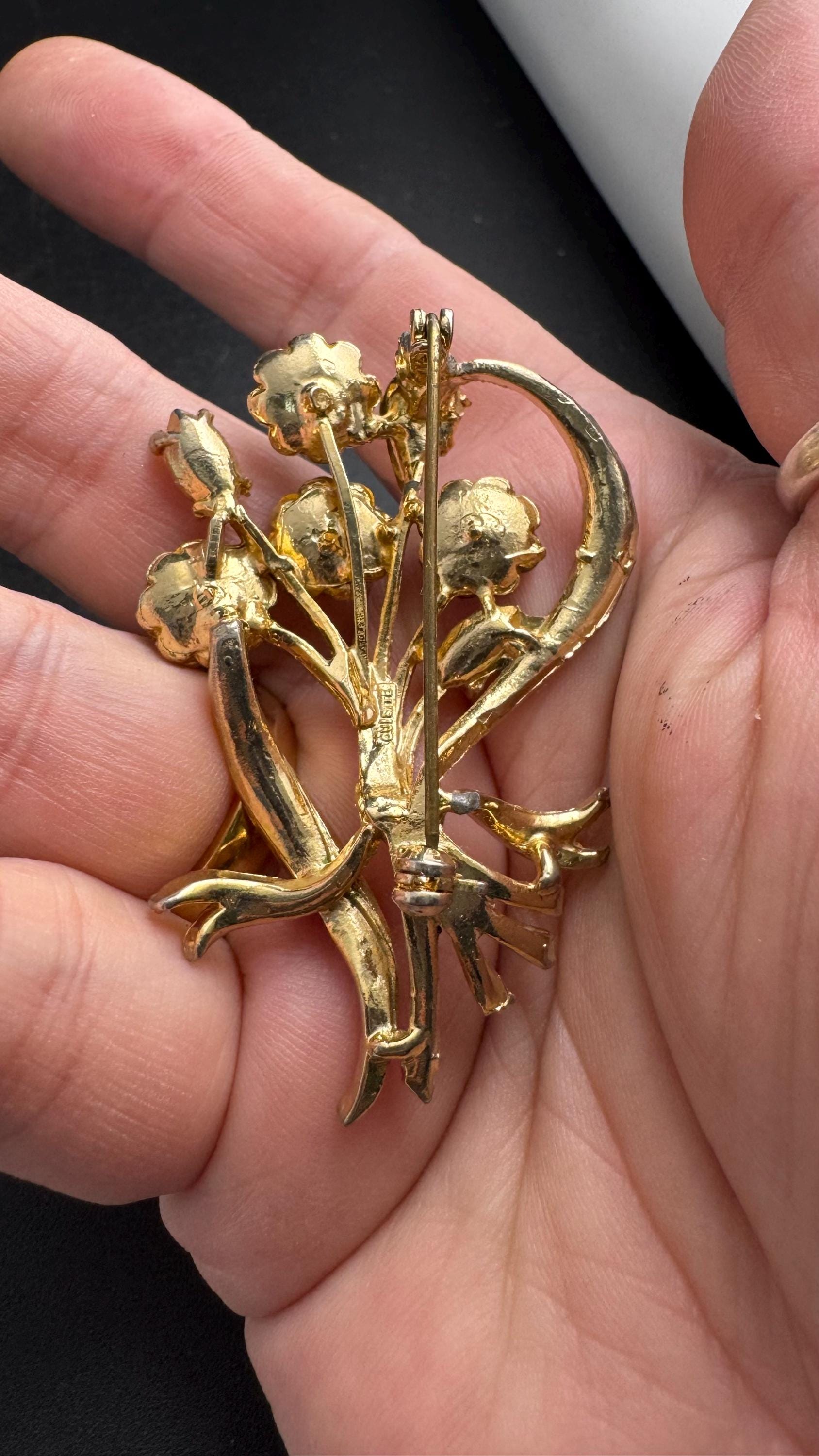 Signed EXQUISITE watermelon flower brooch, gold tone rhinestones