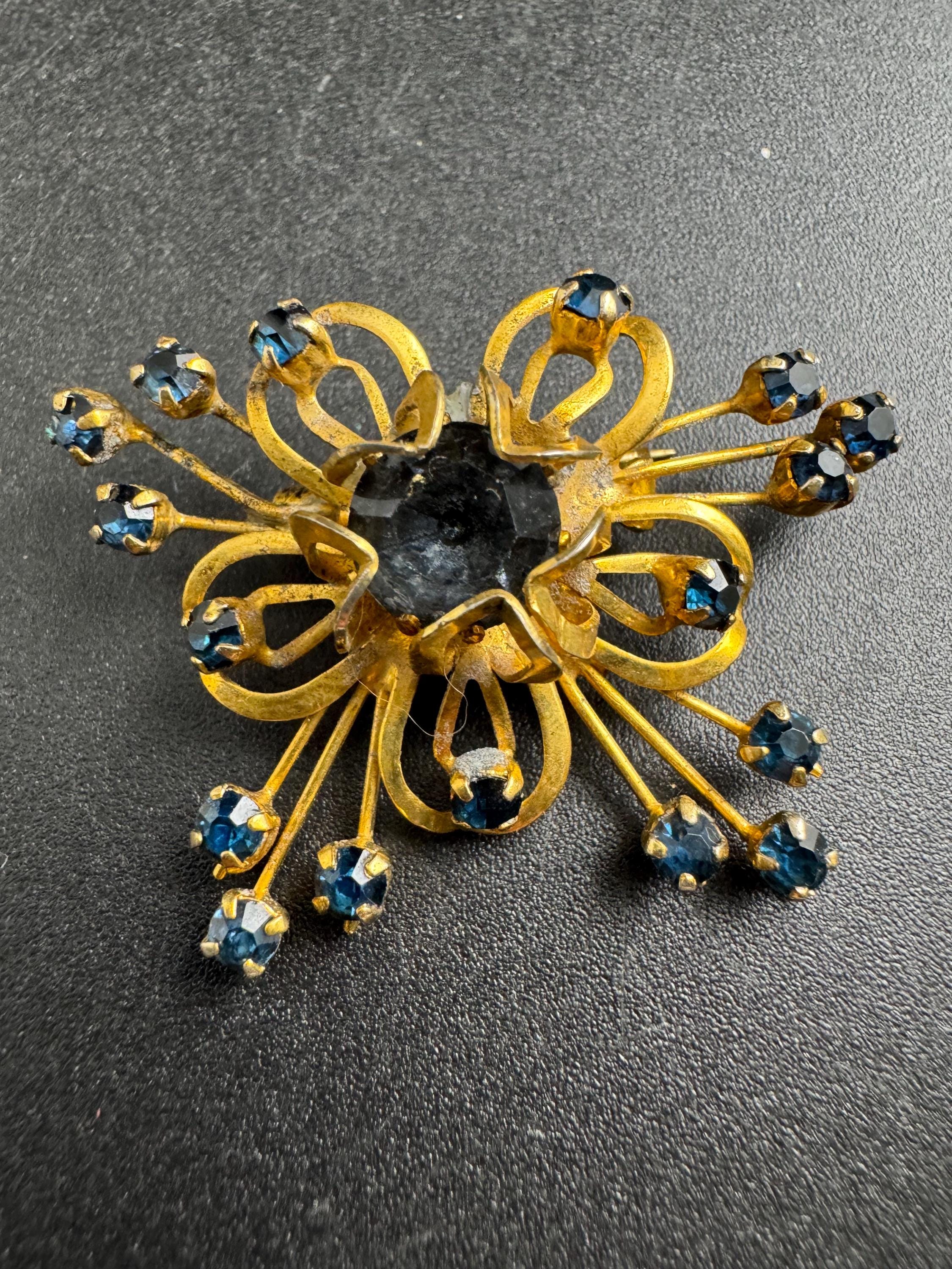 Dark blue rhinestone brooch, gold plated vintage sapphire crystals