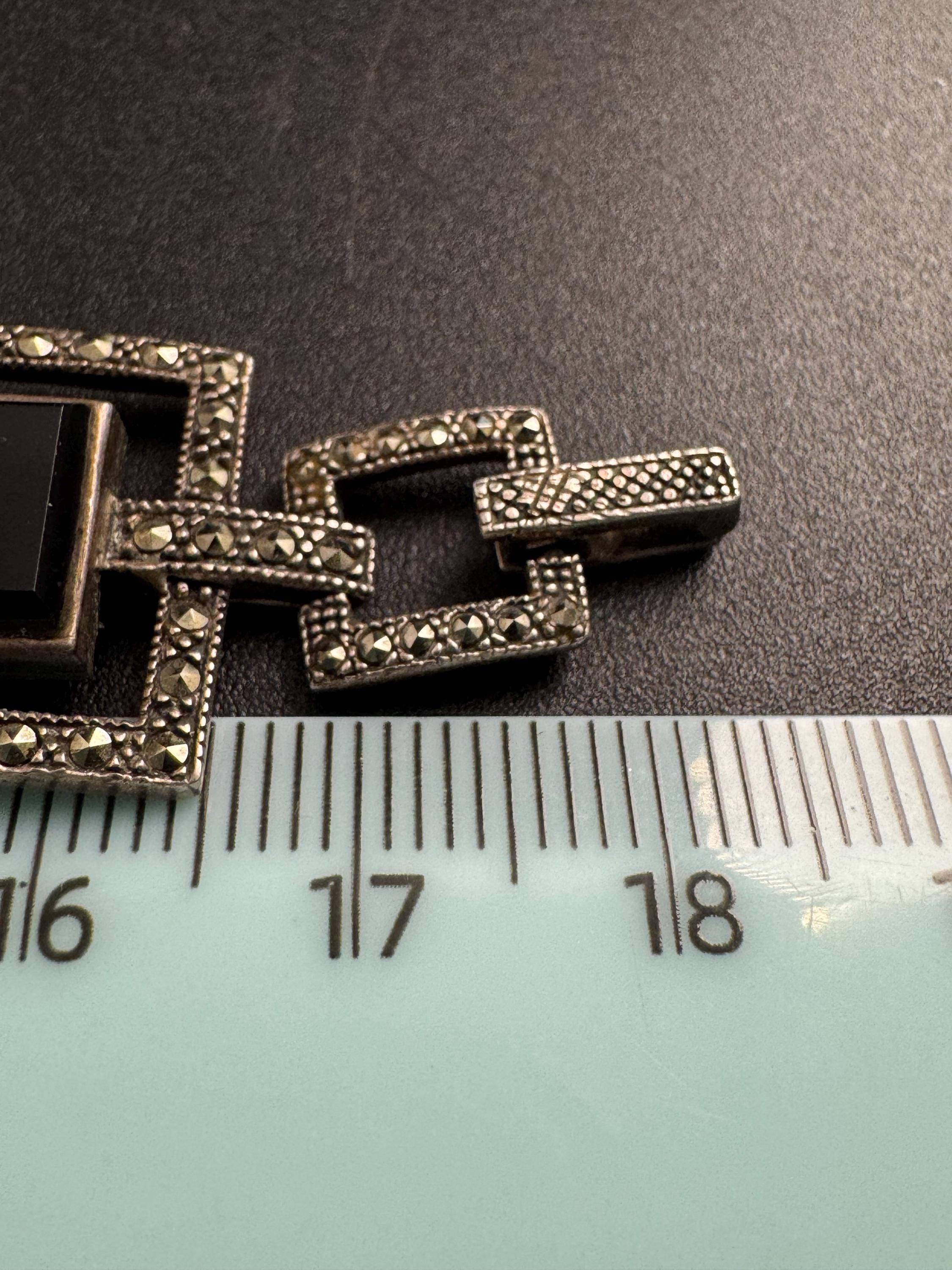 925 Sterling silver onyx panel  bracelet, 26gms 18cm