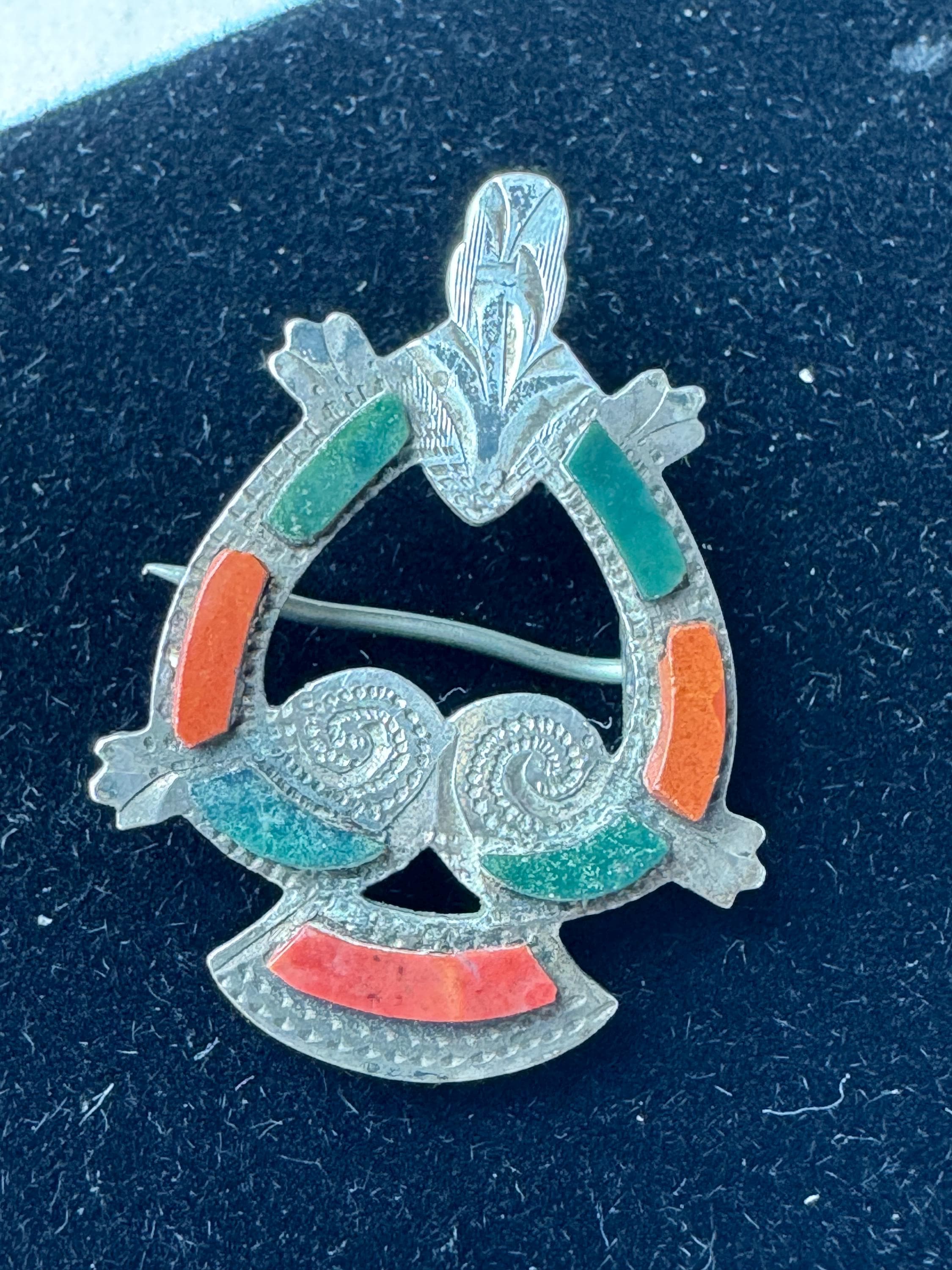 victorian agate antique silver brooch, old c clasp 3cm