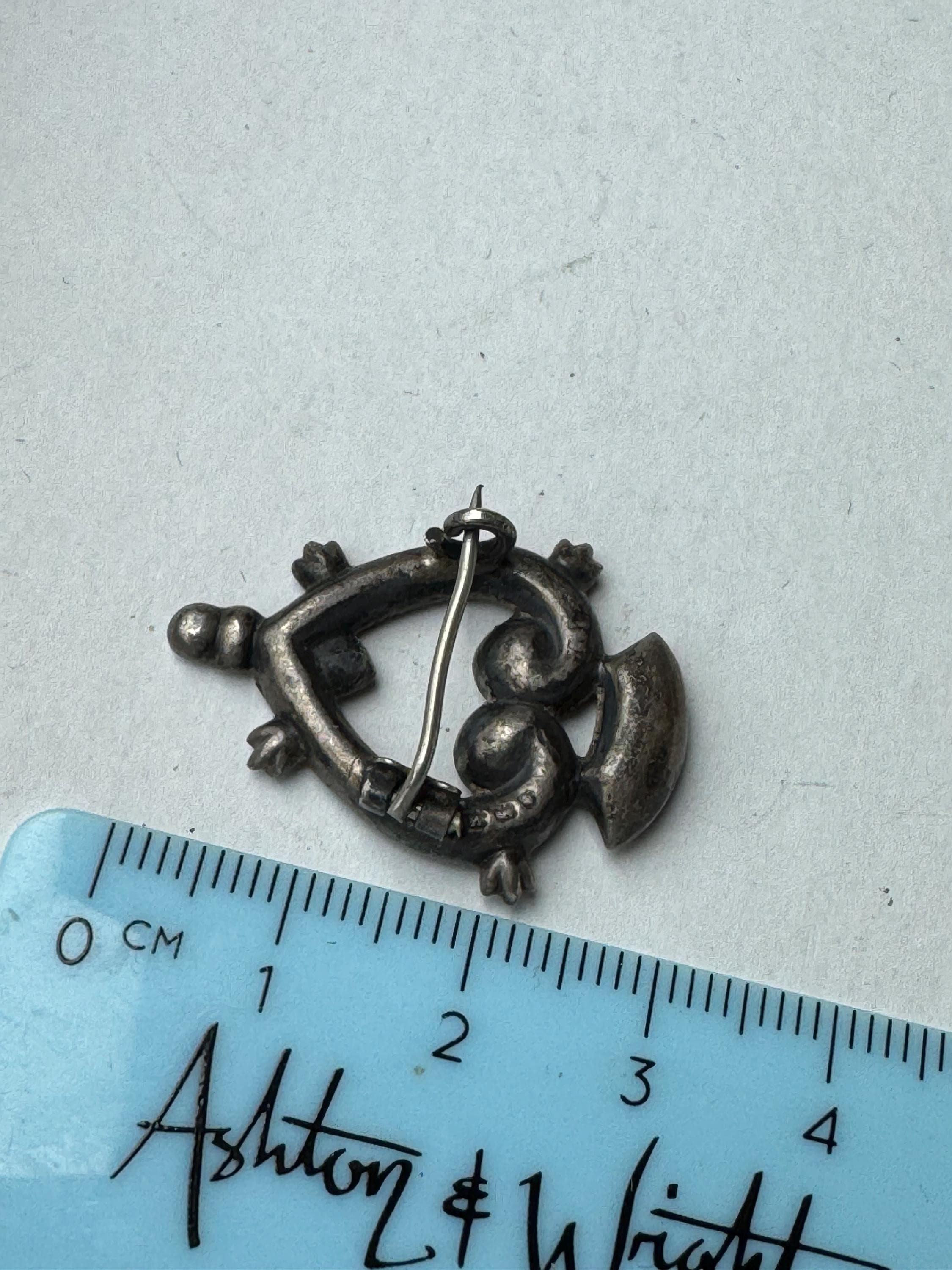 victorian agate antique silver brooch, old c clasp 3cm