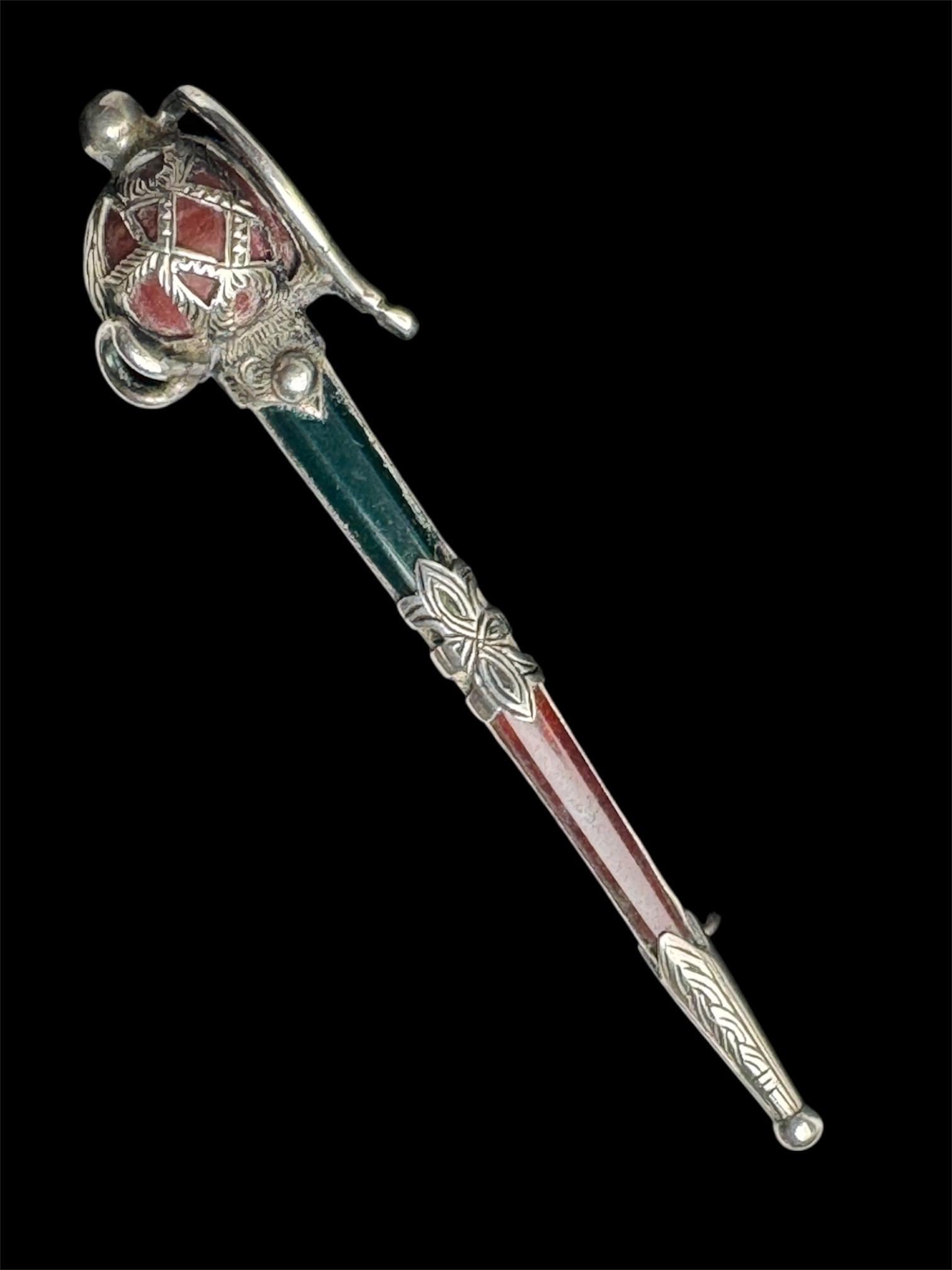 Antique Scottish agate dirk pin brooch, c clasp 1900s