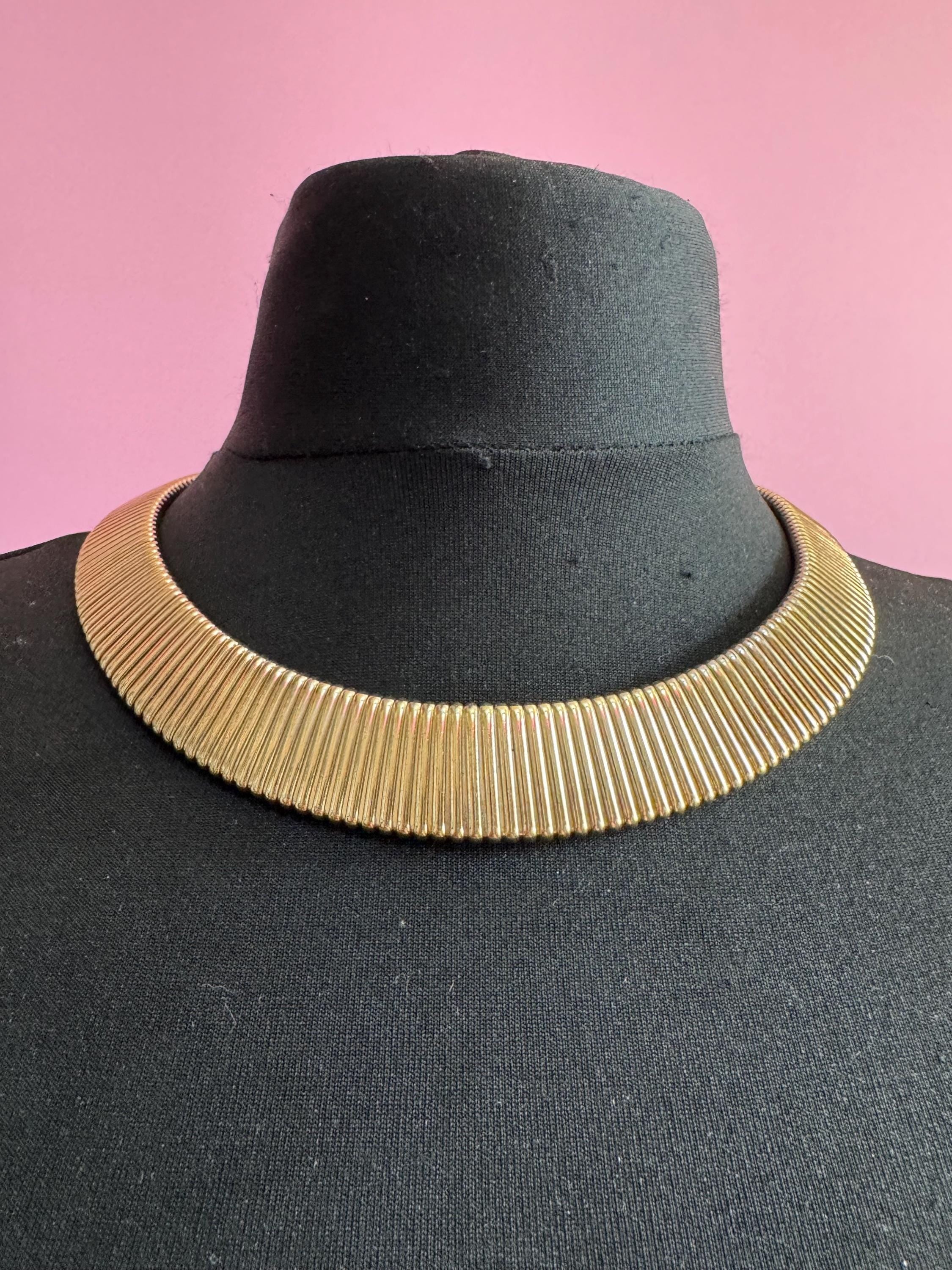 Wide gold omega choker necklace, statement piece 90s vintage