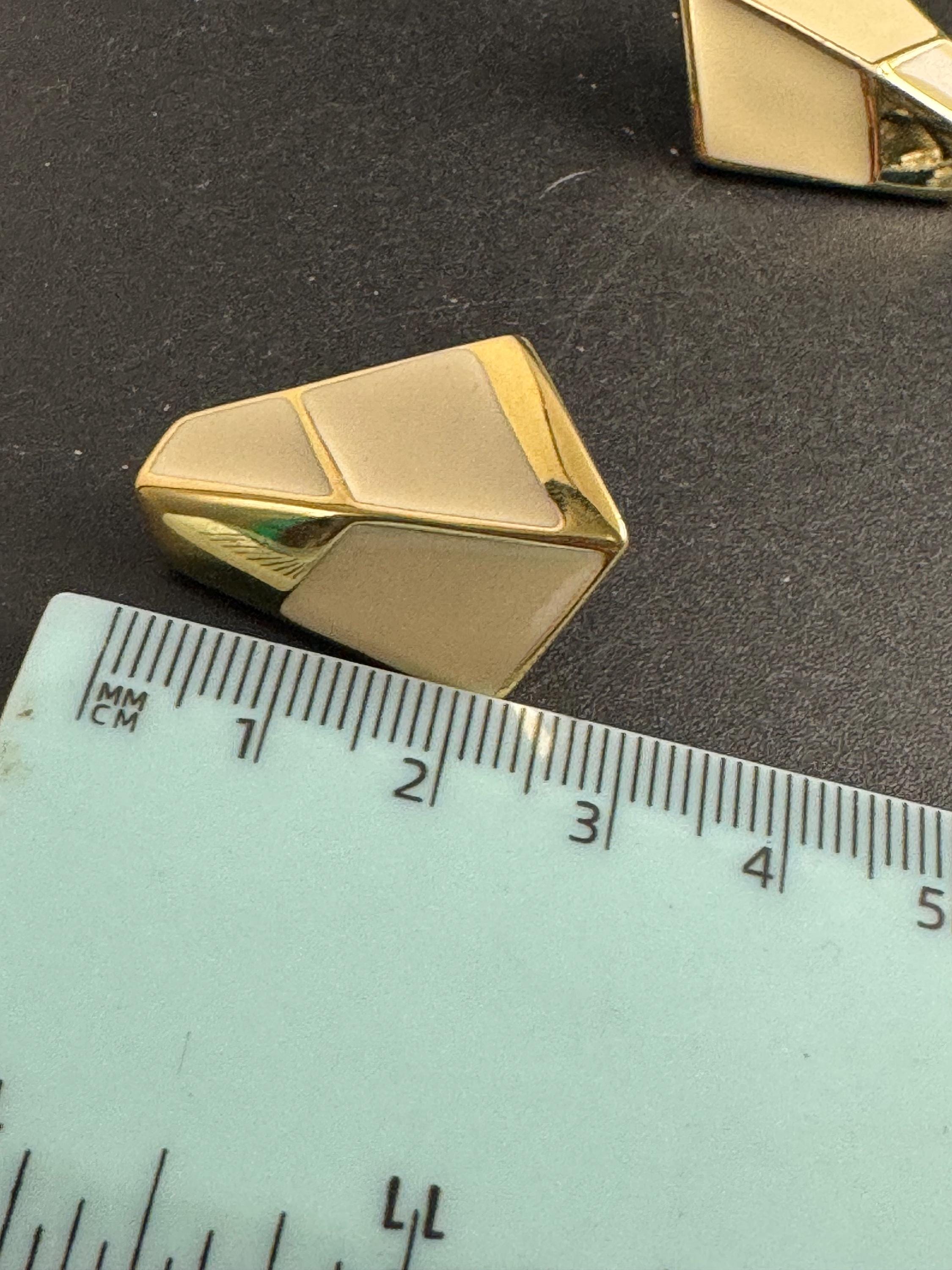 Trifari cream Enamel Clip On Earrings: vintage gold plated signed